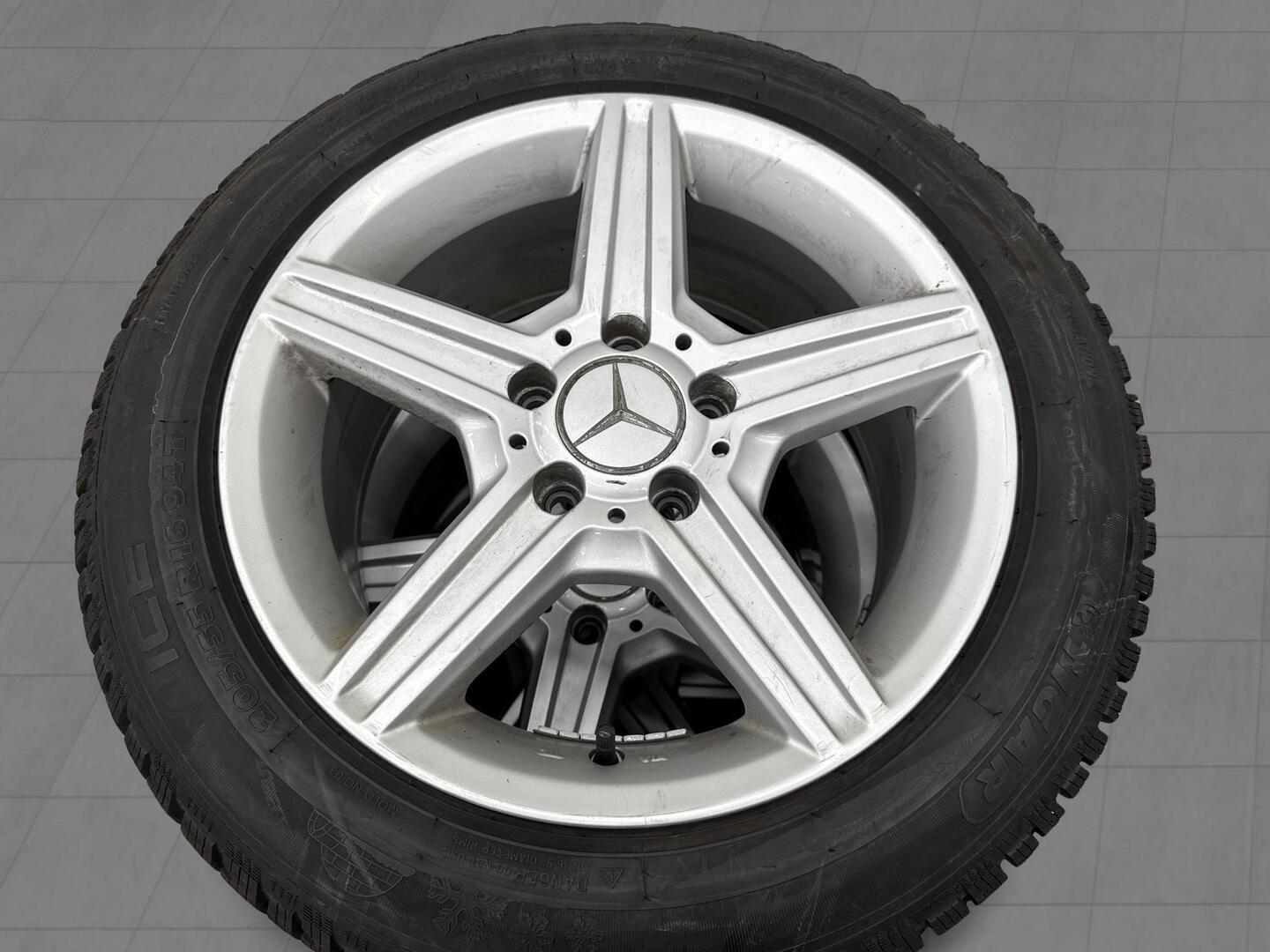 MERCEDES-BENZ C 2012