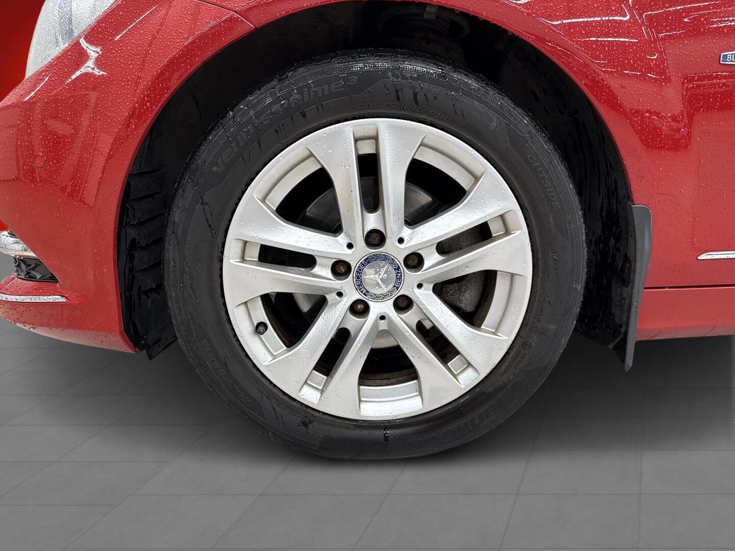 MERCEDES-BENZ C 2012