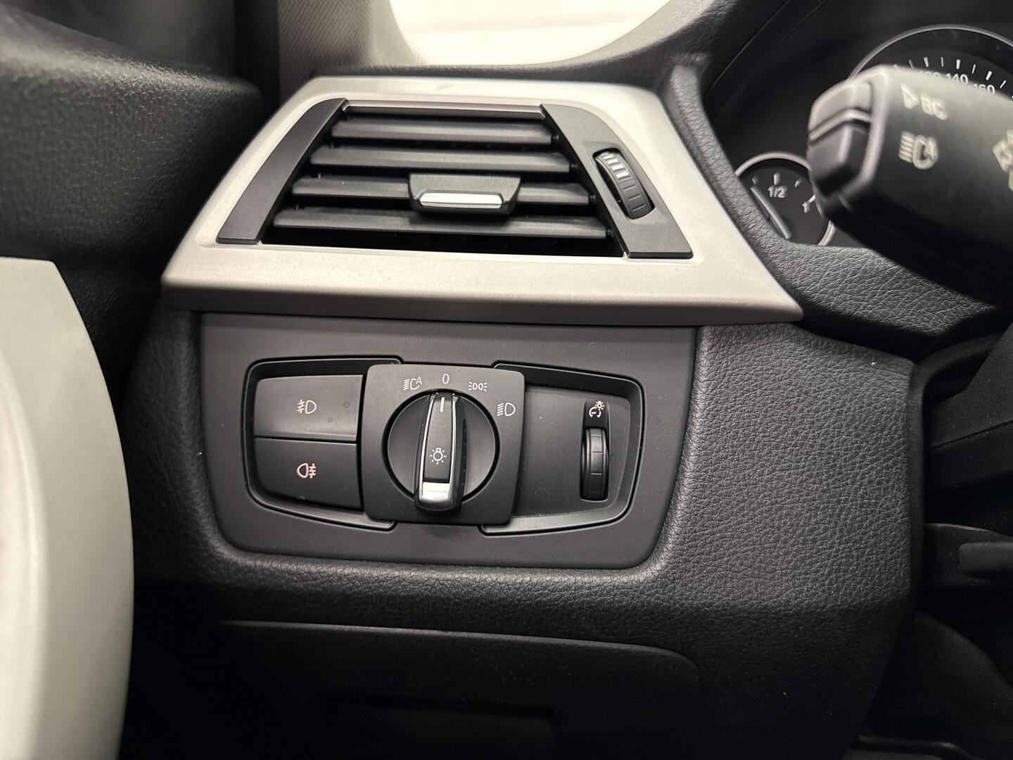 BMW 320 2013