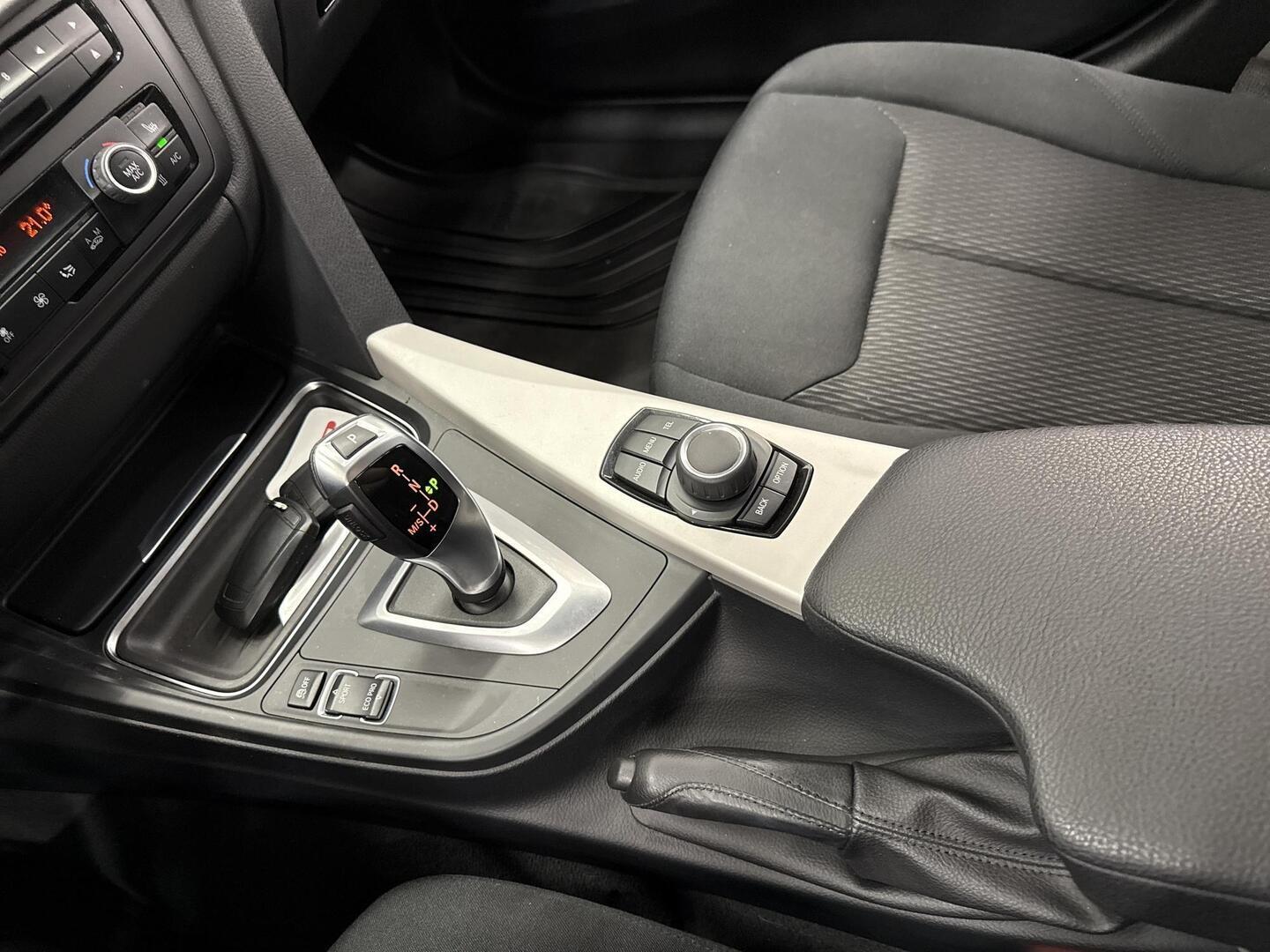 BMW 320 2013