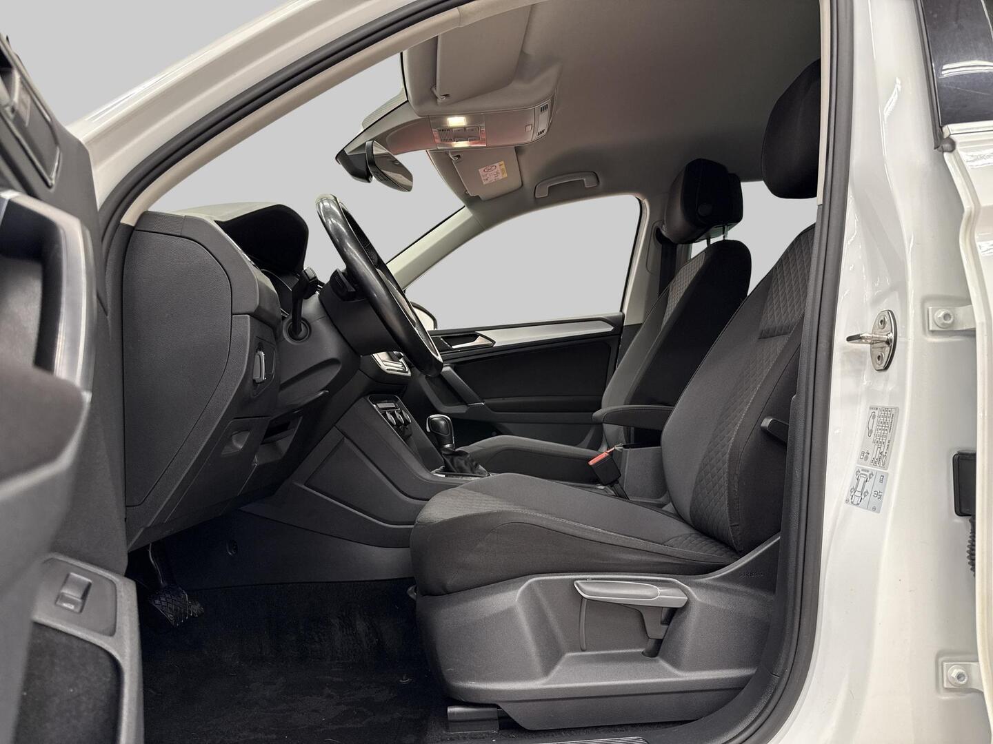 VOLKSWAGEN Tiguan 2016