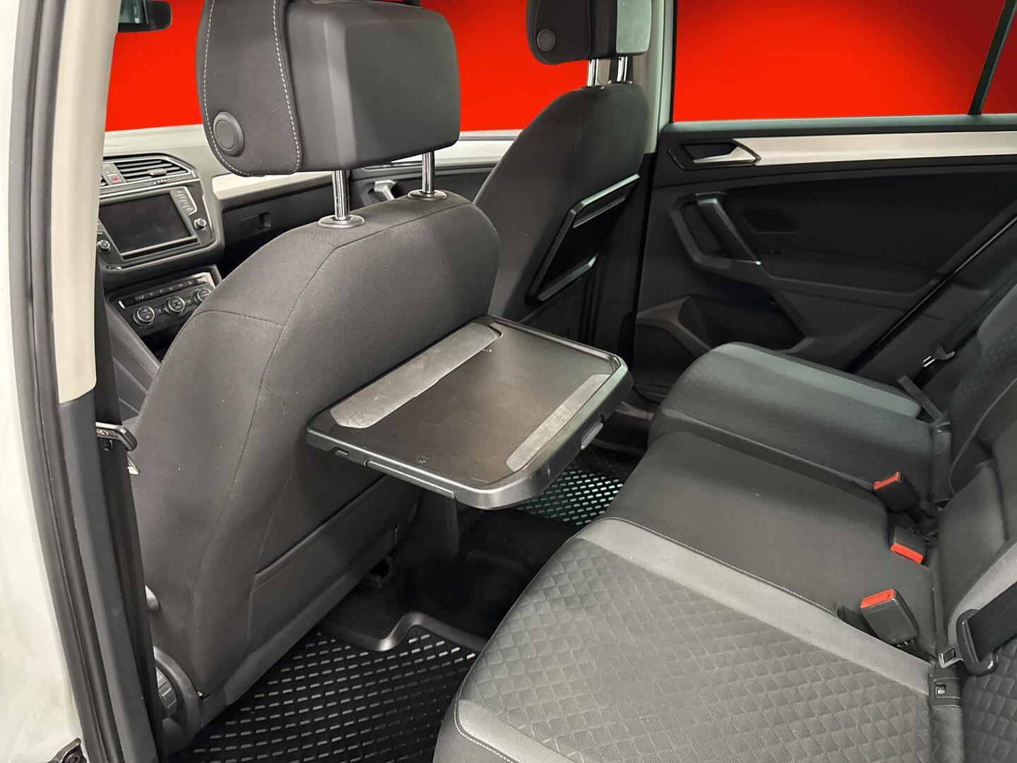 VOLKSWAGEN Tiguan 2016