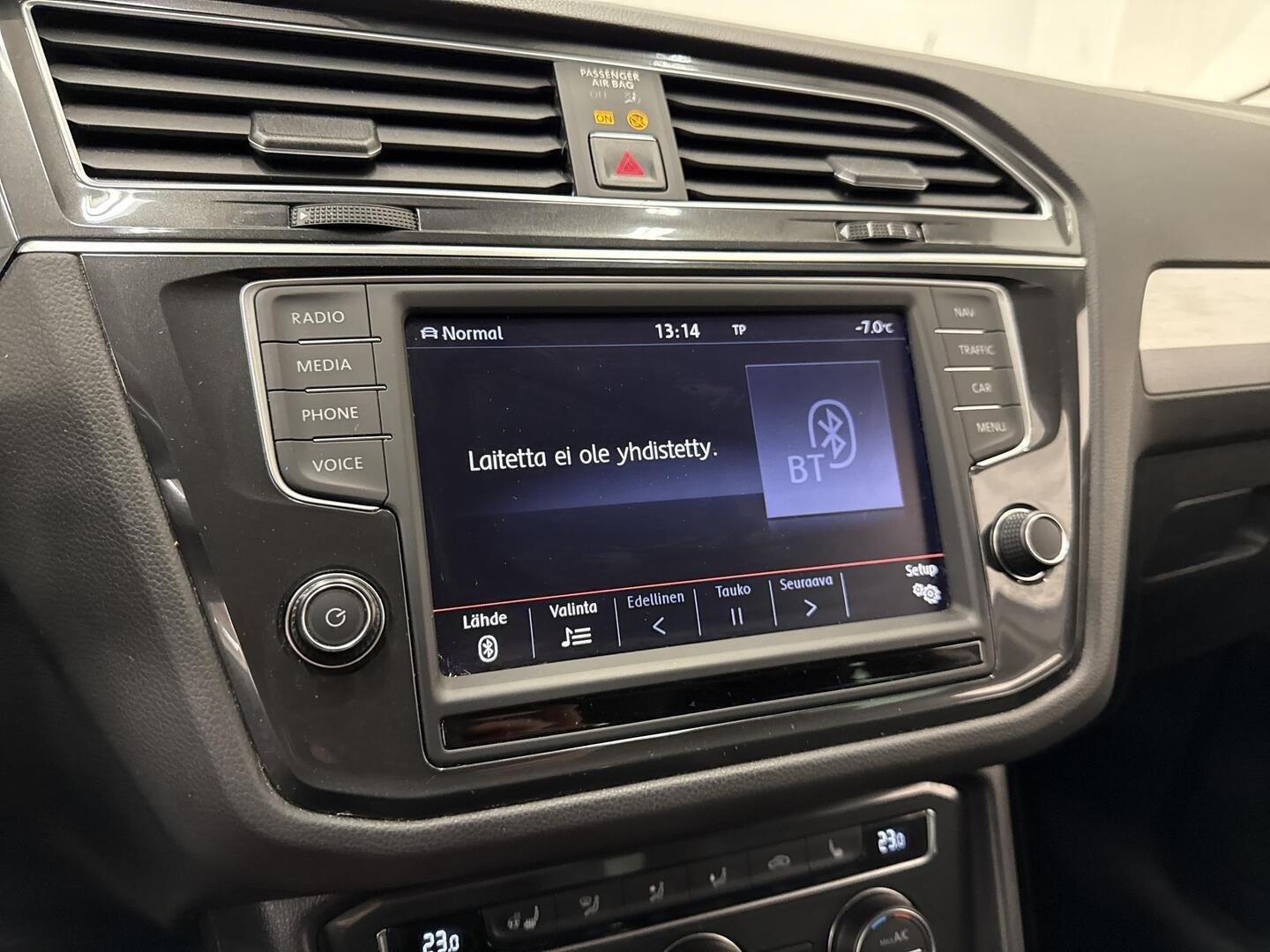 VOLKSWAGEN Tiguan 2016