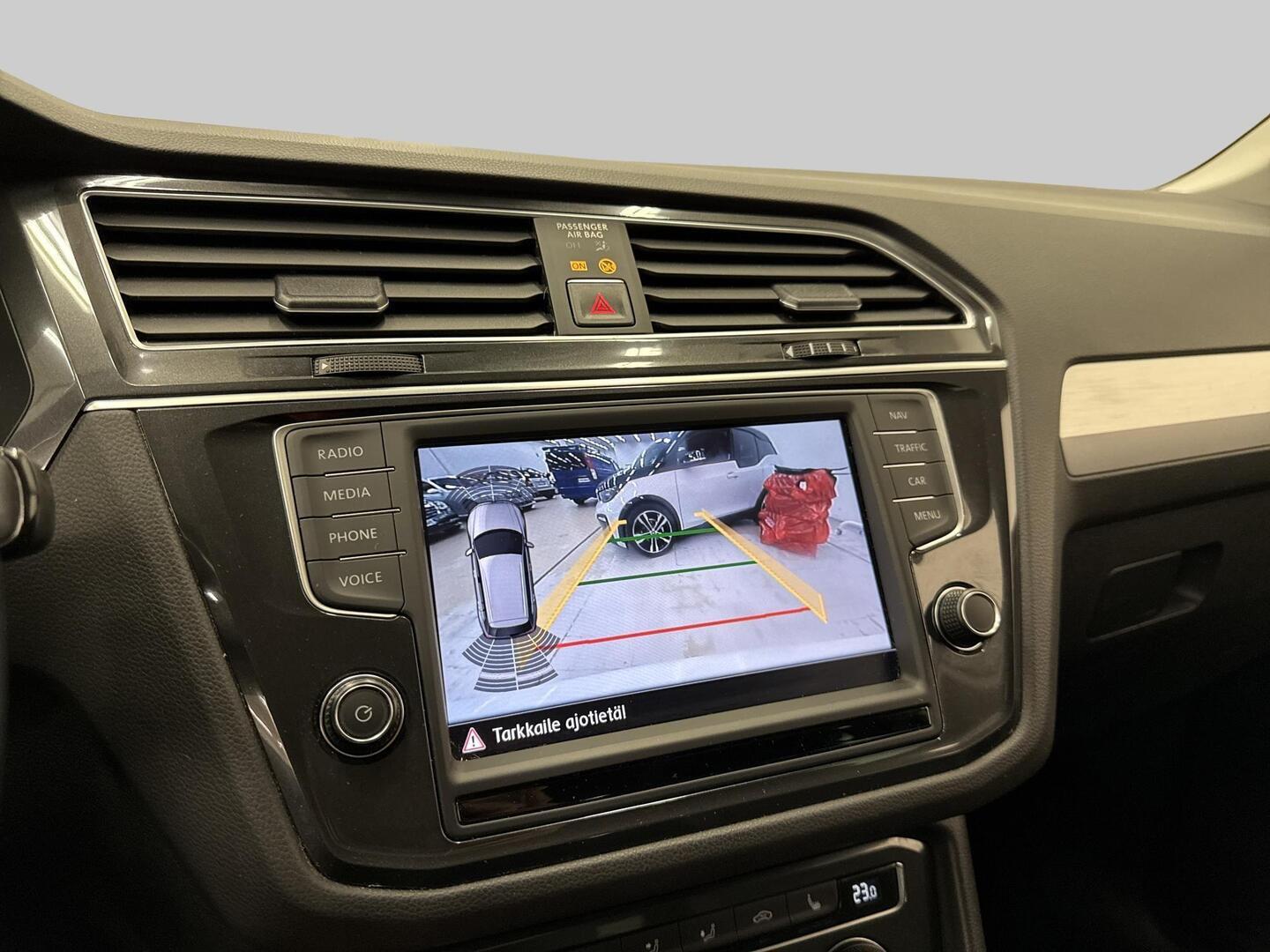 VOLKSWAGEN Tiguan 2016