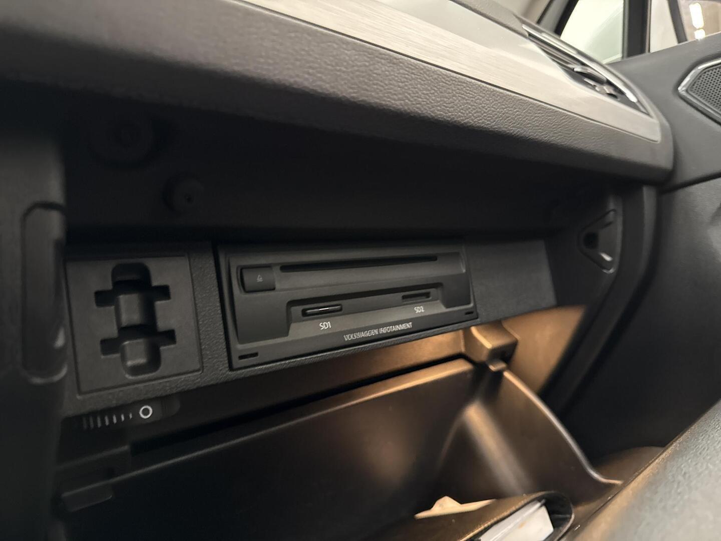 VOLKSWAGEN Tiguan 2016