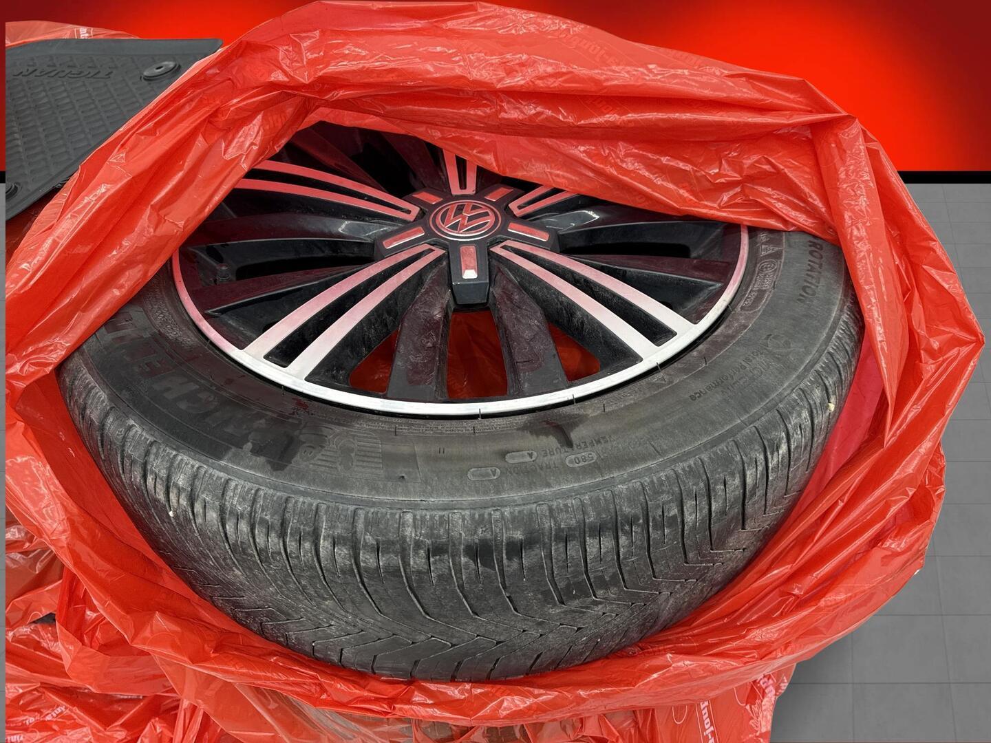 VOLKSWAGEN Tiguan 2016