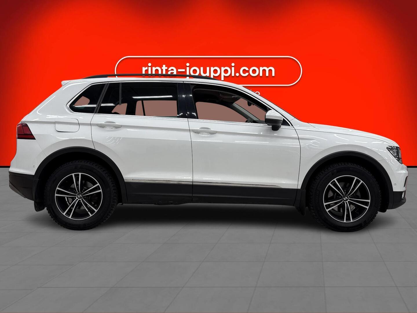 VOLKSWAGEN Tiguan 2016