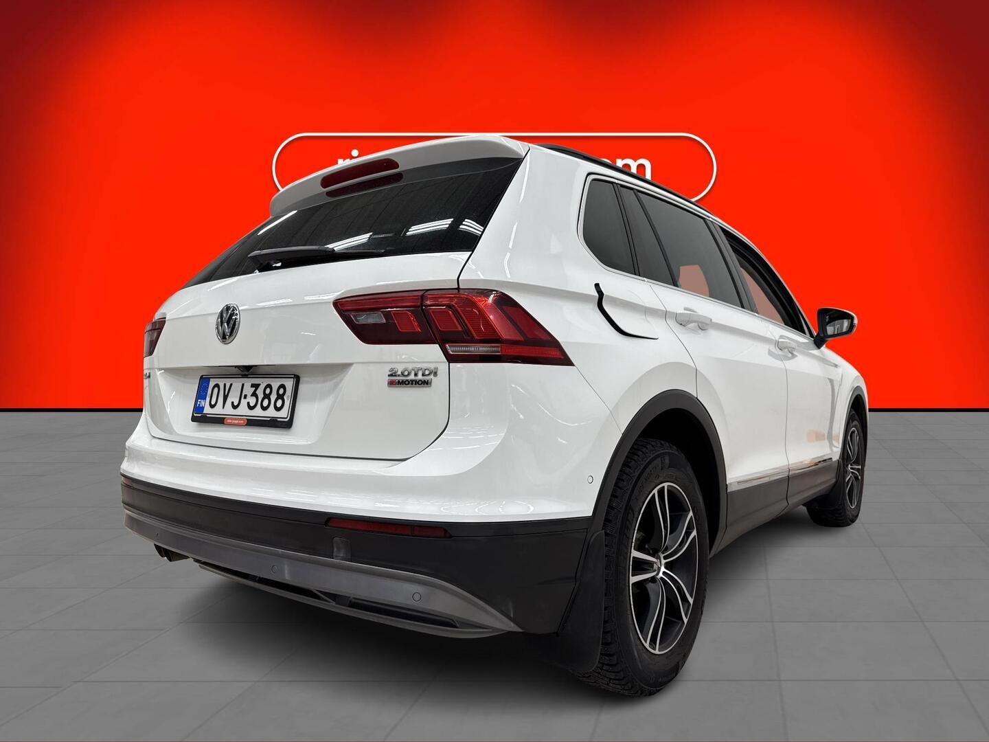 VOLKSWAGEN Tiguan 2016