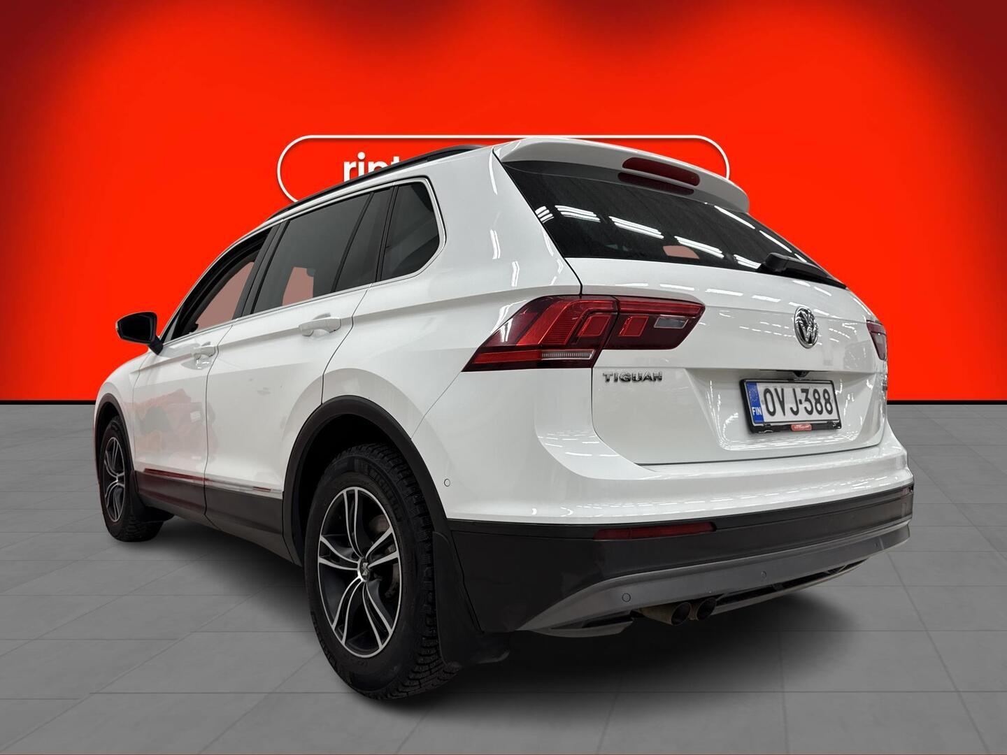 VOLKSWAGEN Tiguan 2016