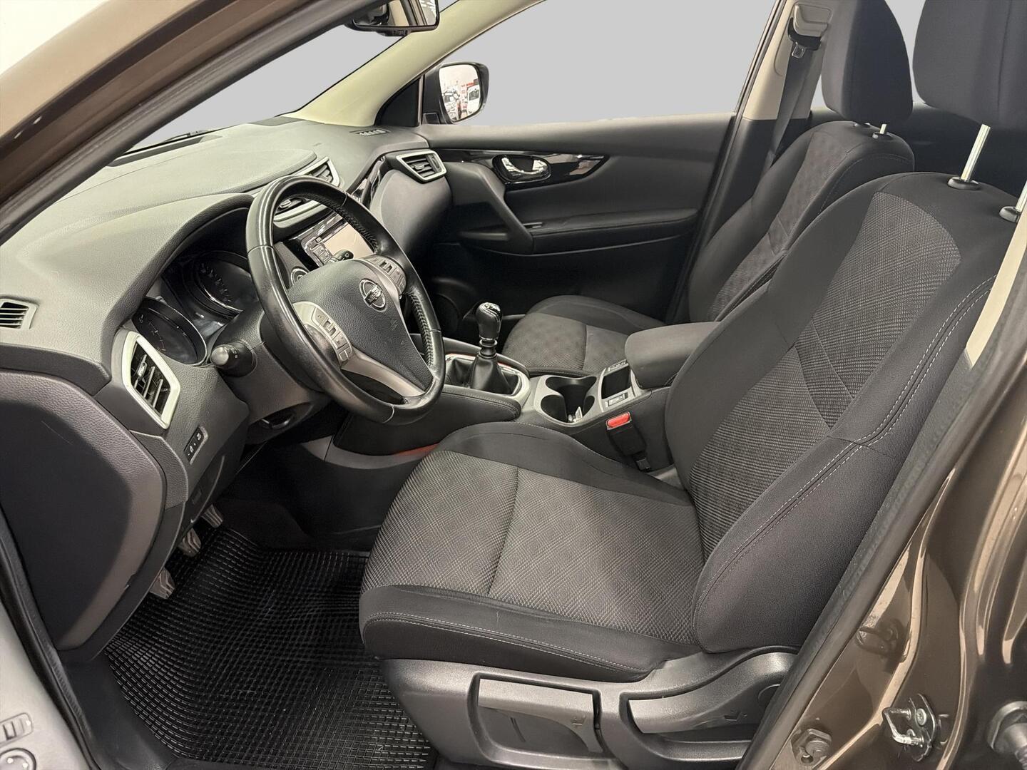 NISSAN Qashqai 2017