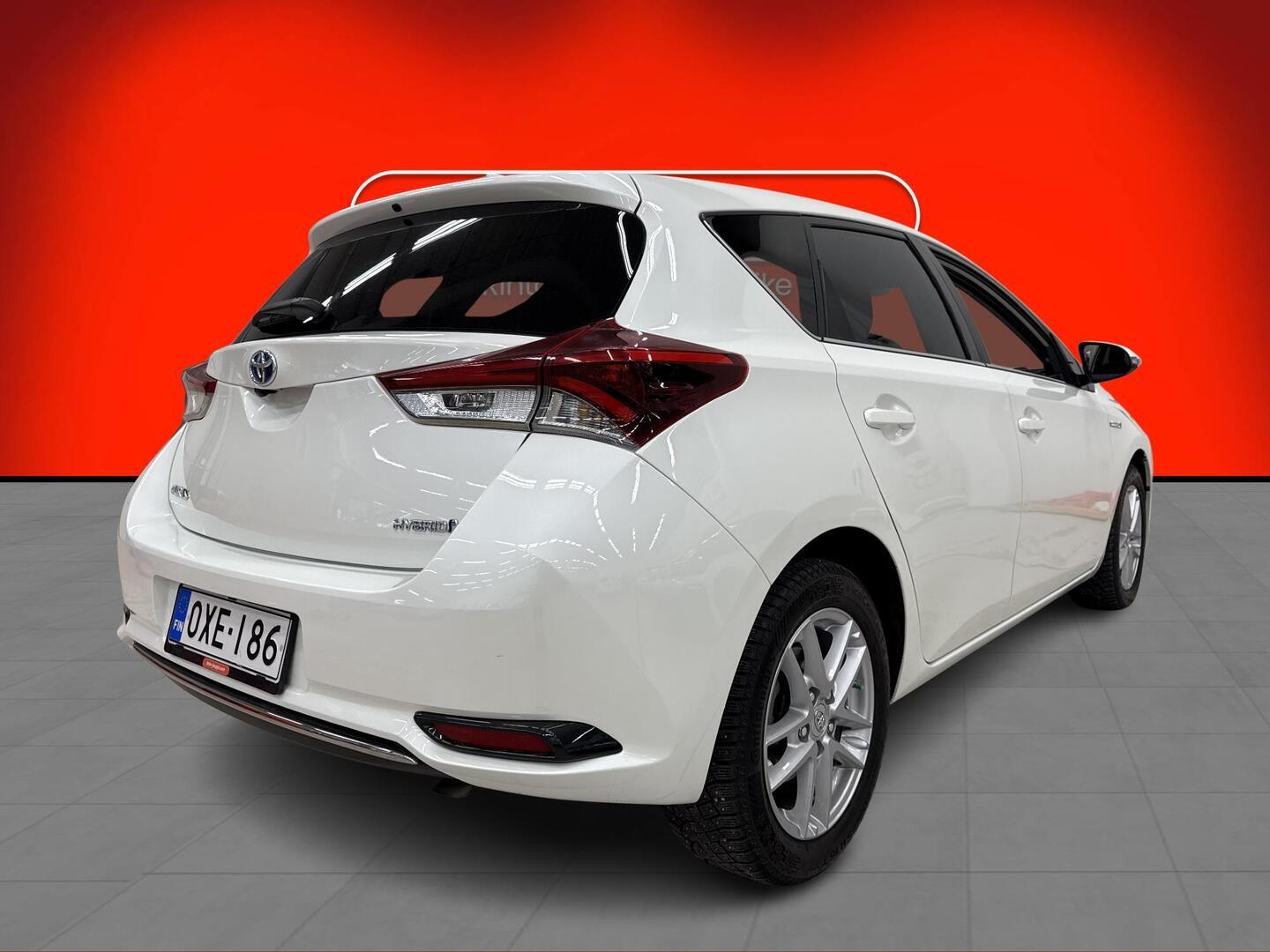 TOYOTA Auris 2018