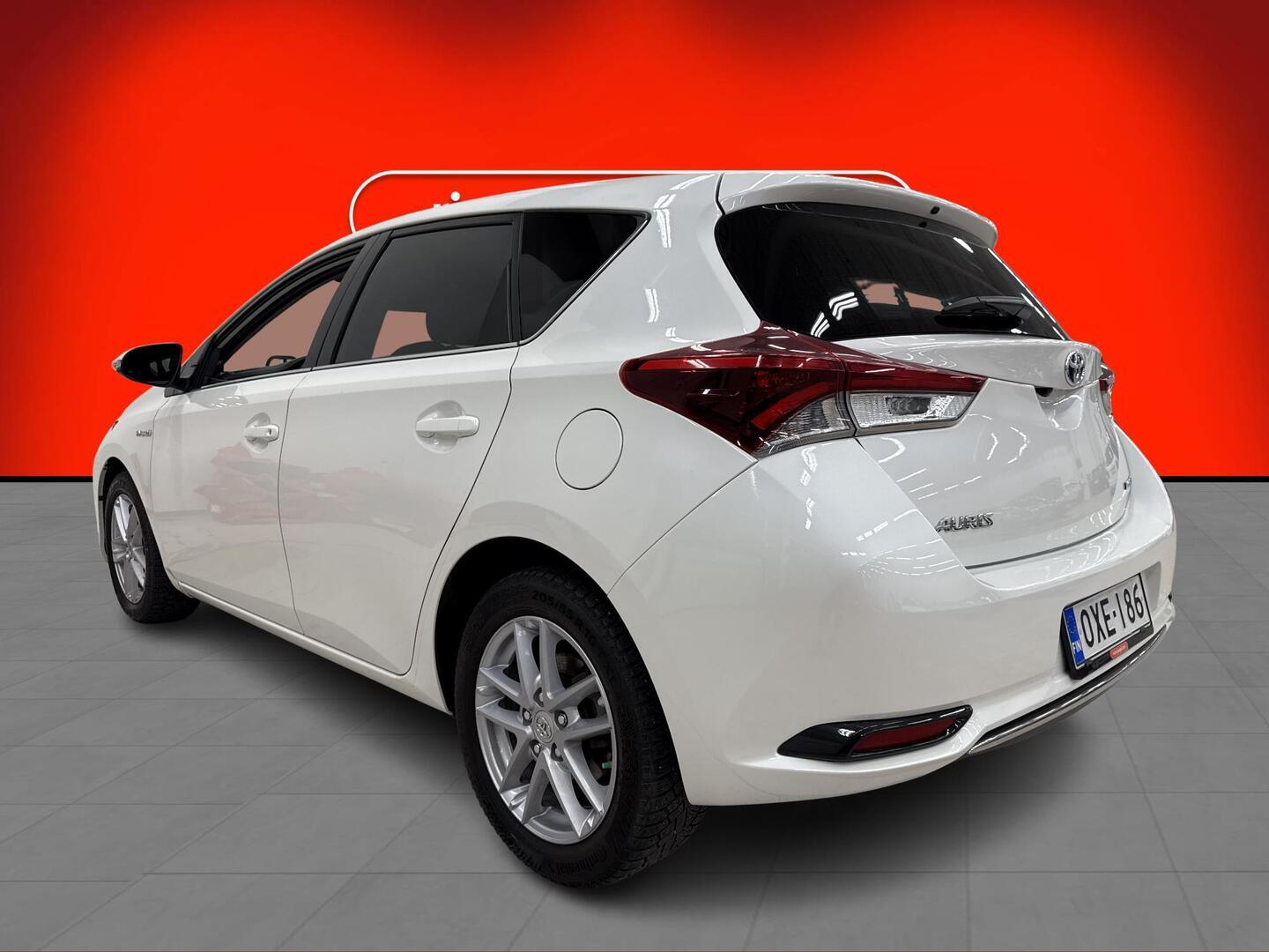 TOYOTA Auris 2018