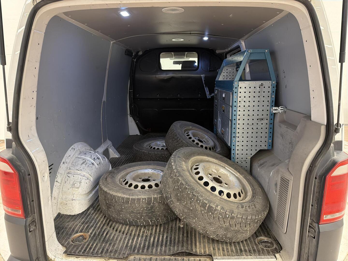 VOLKSWAGEN Transporter 2018