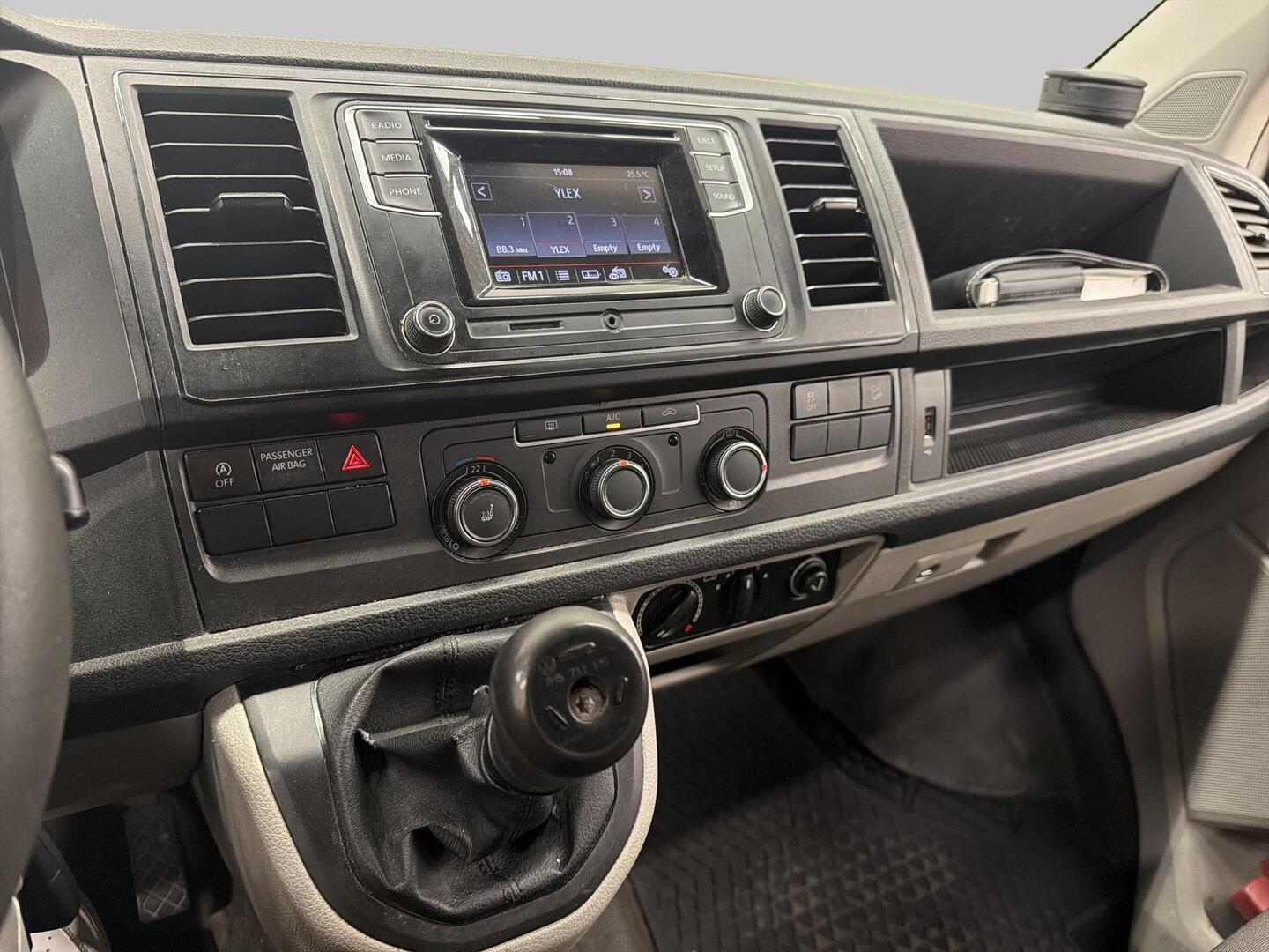 VOLKSWAGEN Transporter 2018