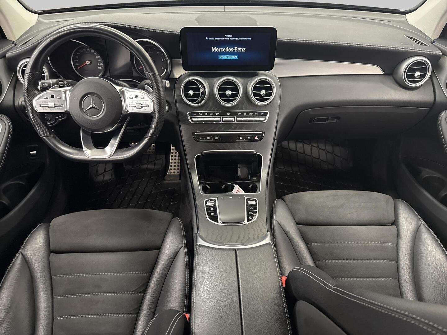 MERCEDES-BENZ GLC 2022