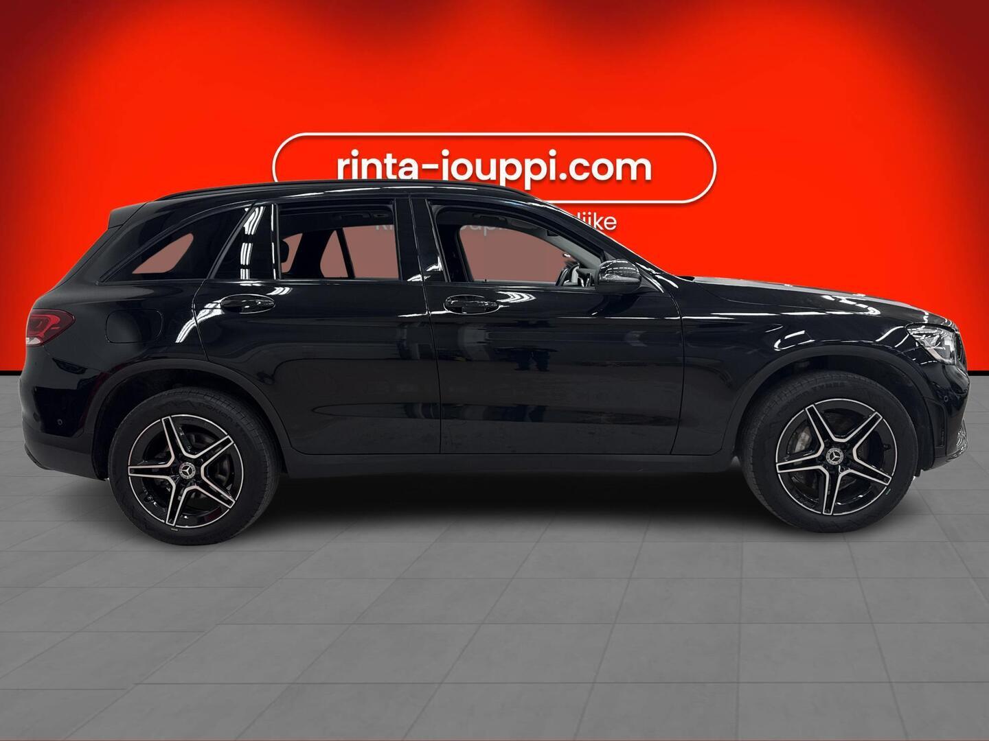 MERCEDES-BENZ GLC 2022