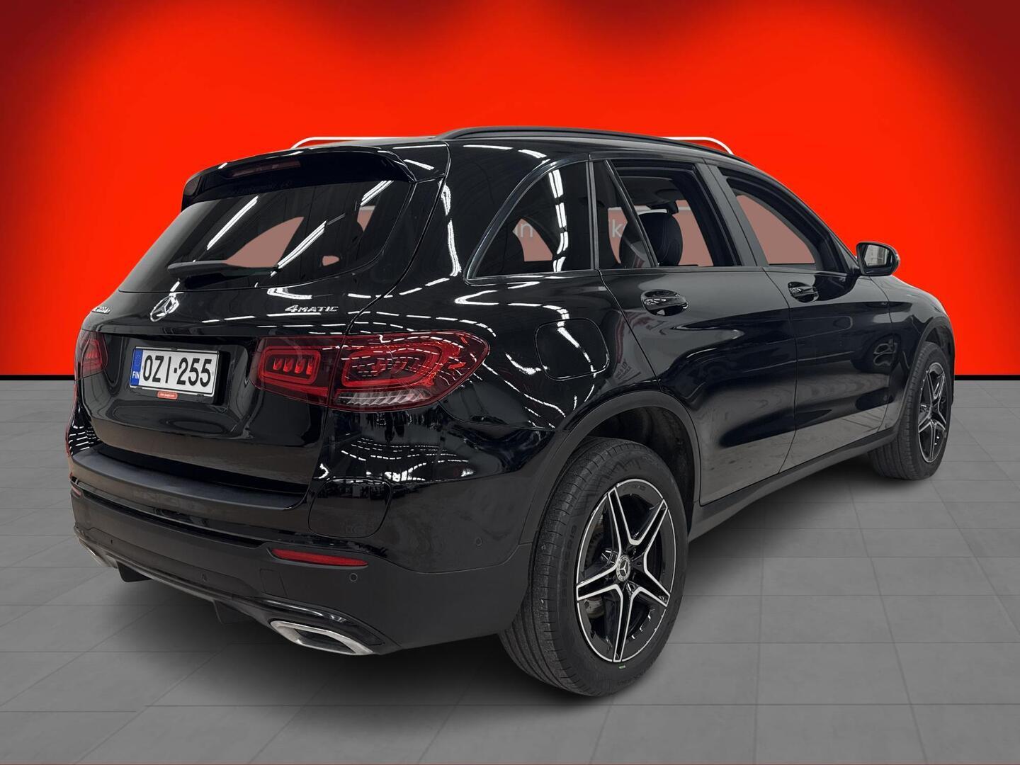 MERCEDES-BENZ GLC 2022