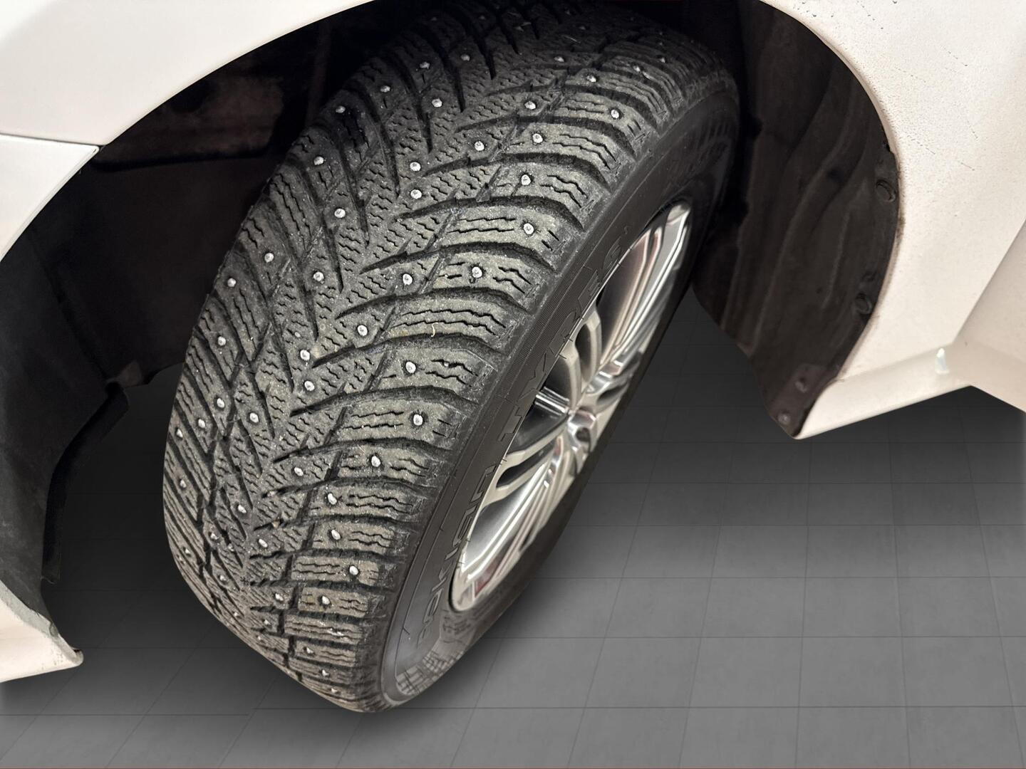 TOYOTA Prius Plug-in 2022