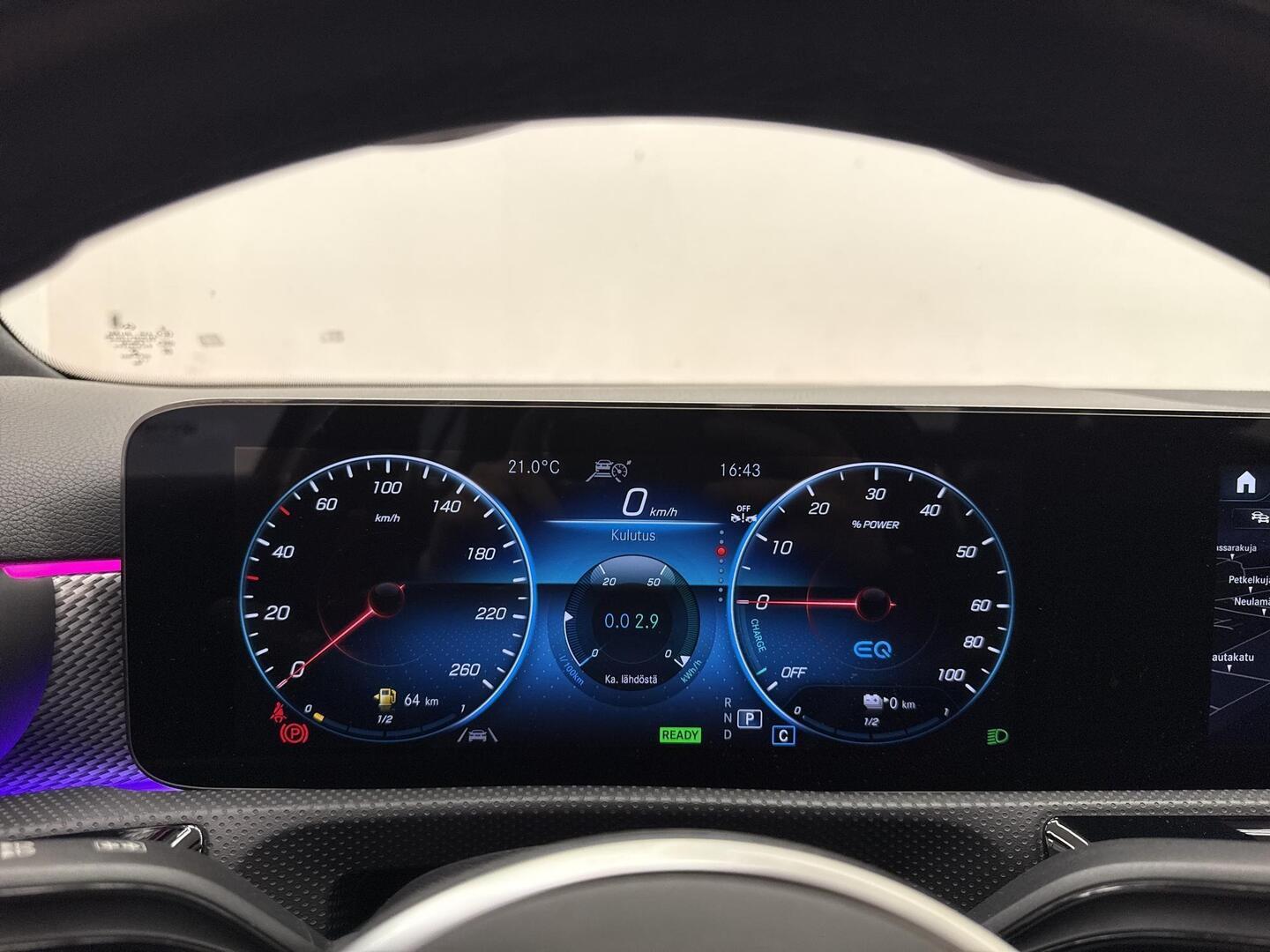 MERCEDES-BENZ A 2023