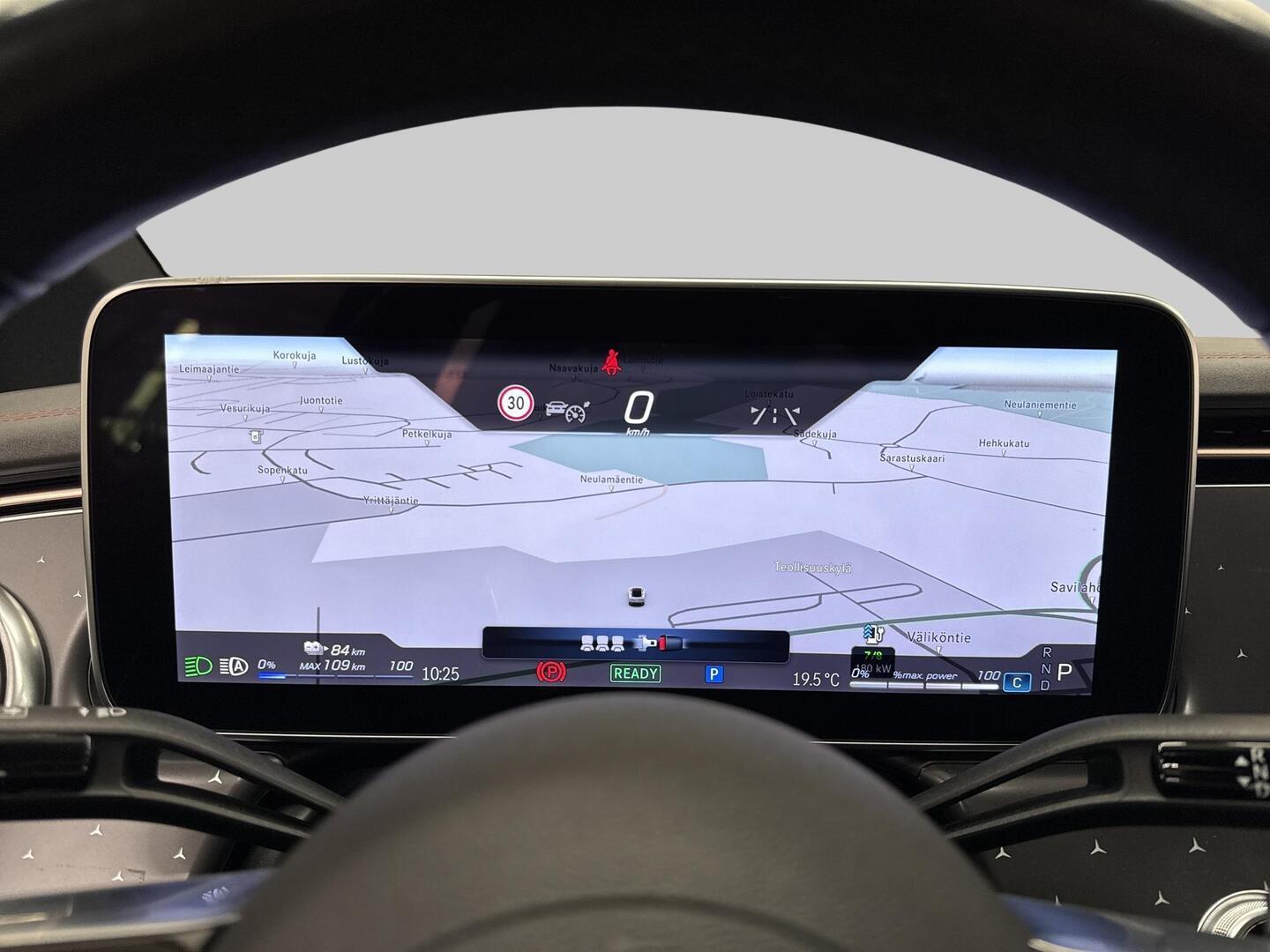 MERCEDES-BENZ EQE 2022