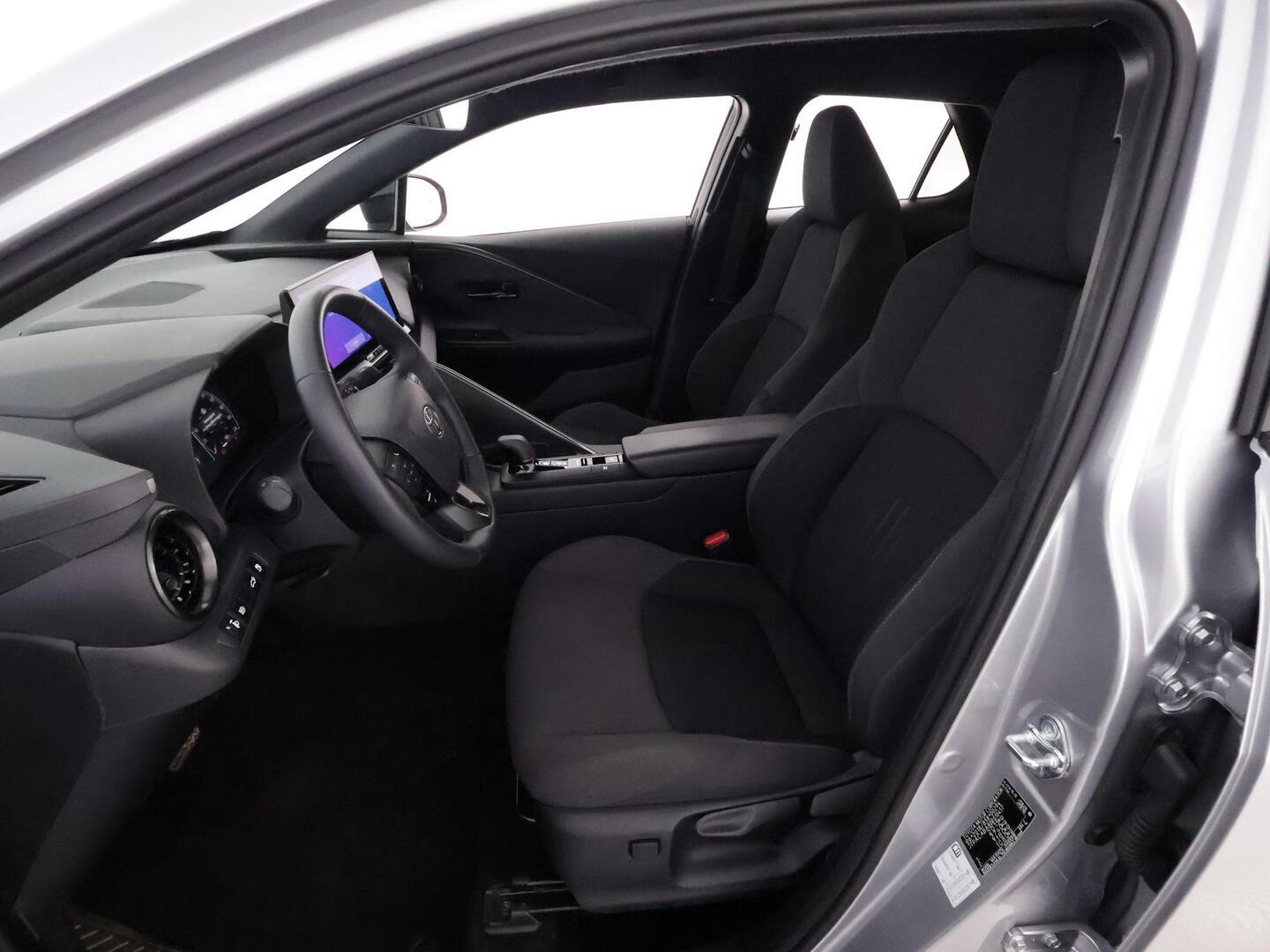 TOYOTA C-HR 2025