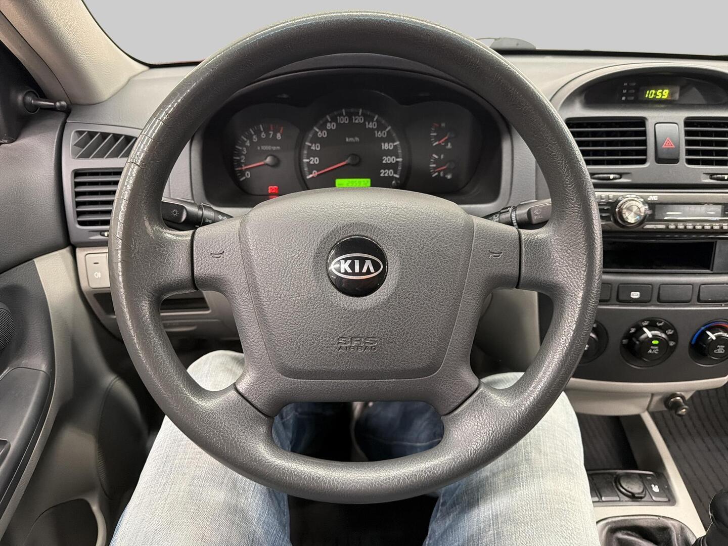 KIA Cerato 2005