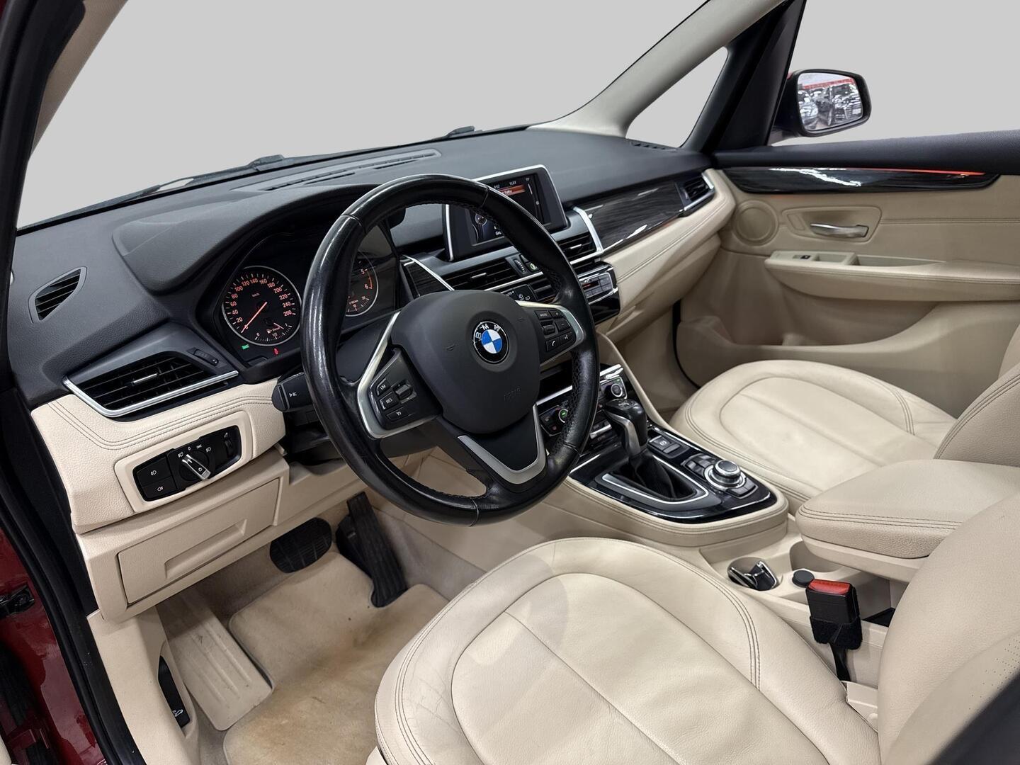 BMW 220 2015