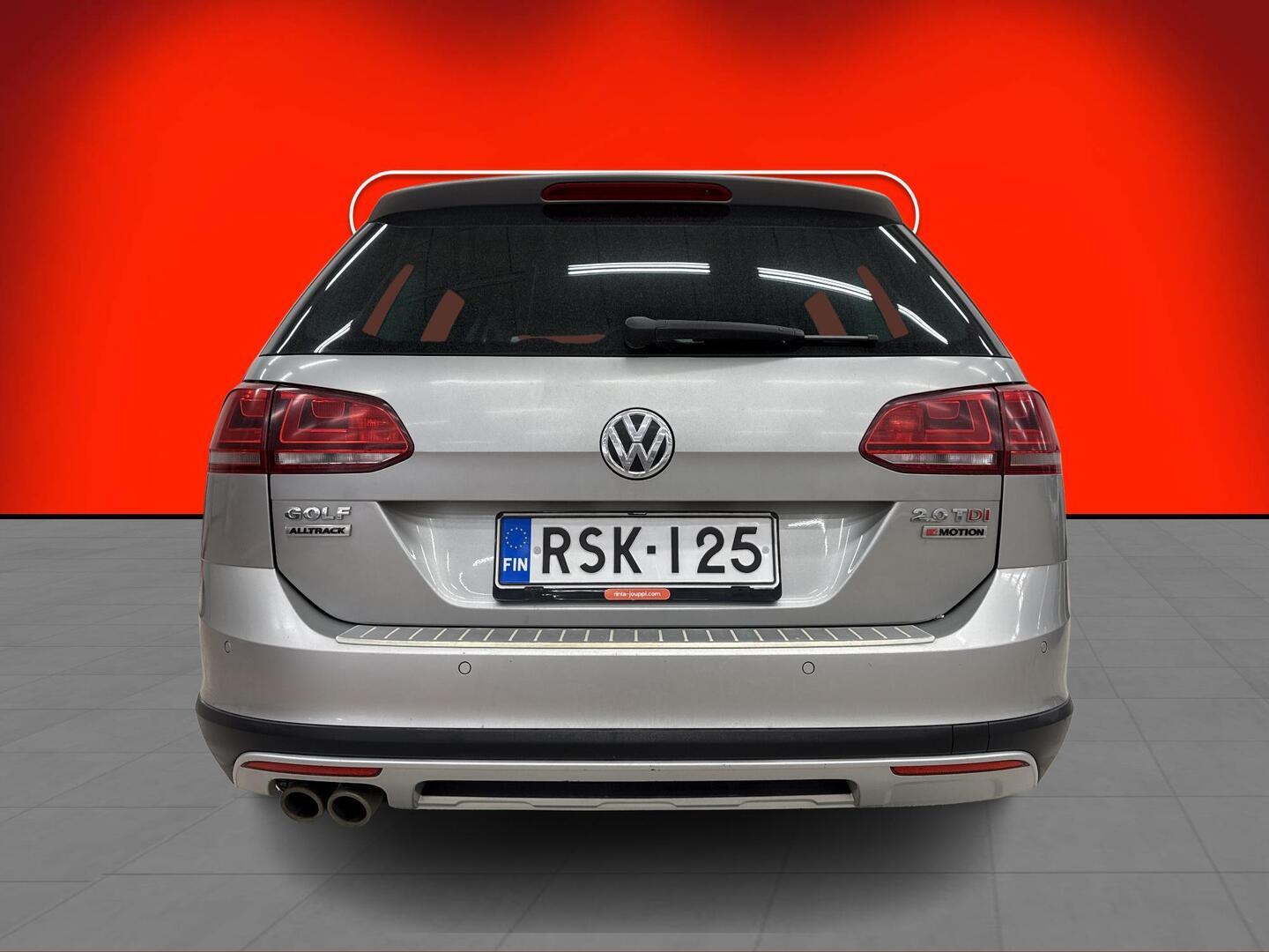 VOLKSWAGEN Golf 2016