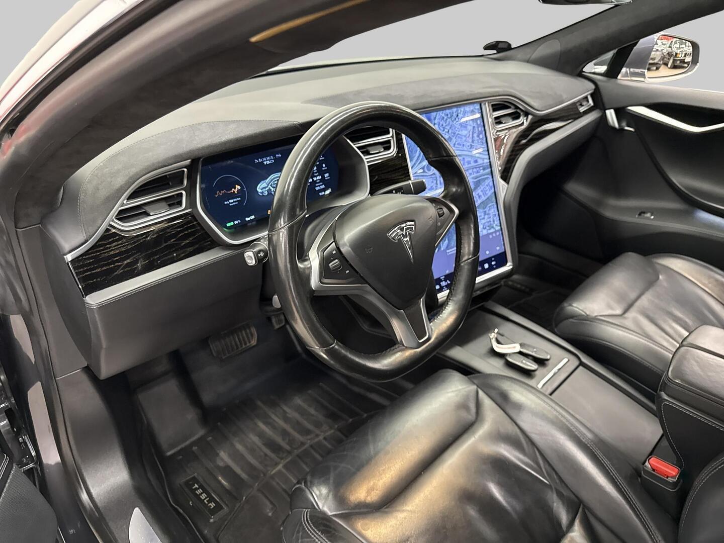 TESLA Model S 2017