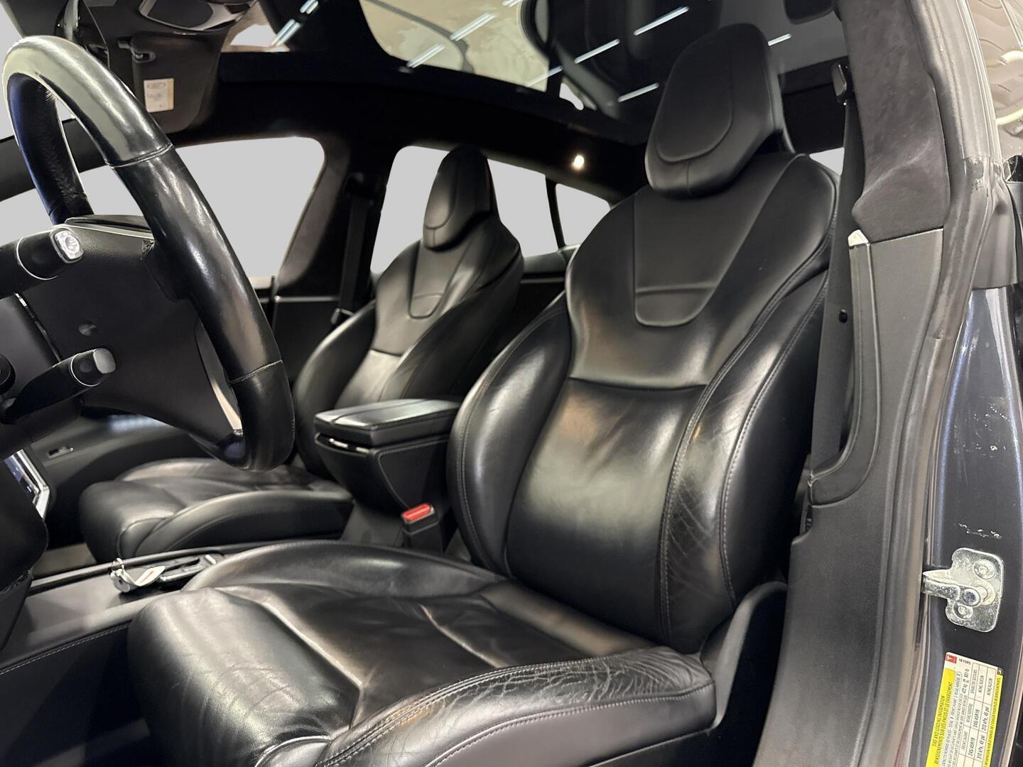 TESLA Model S 2017