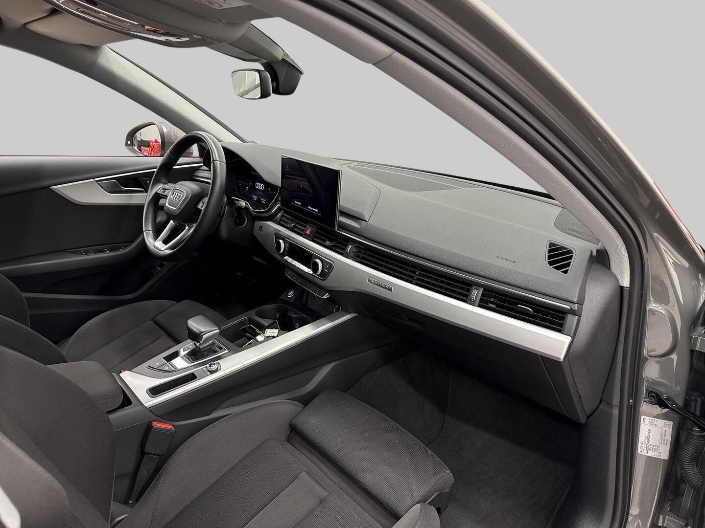 AUDI A4 allroad 2023