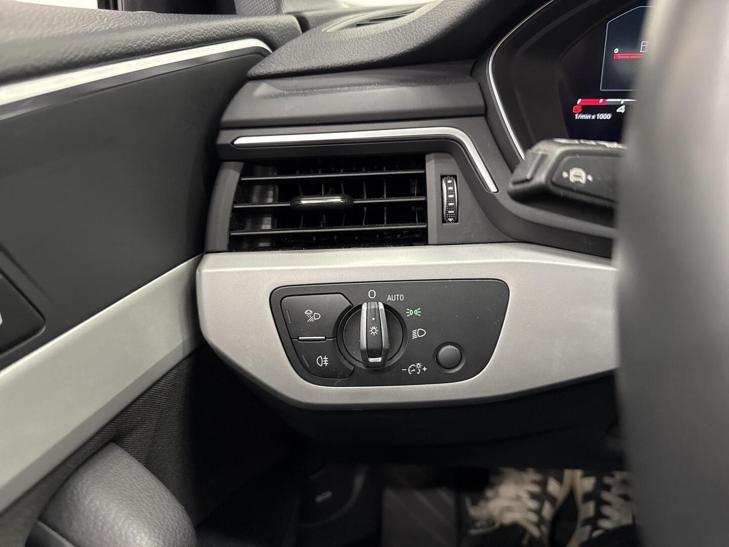 AUDI A4 allroad 2023