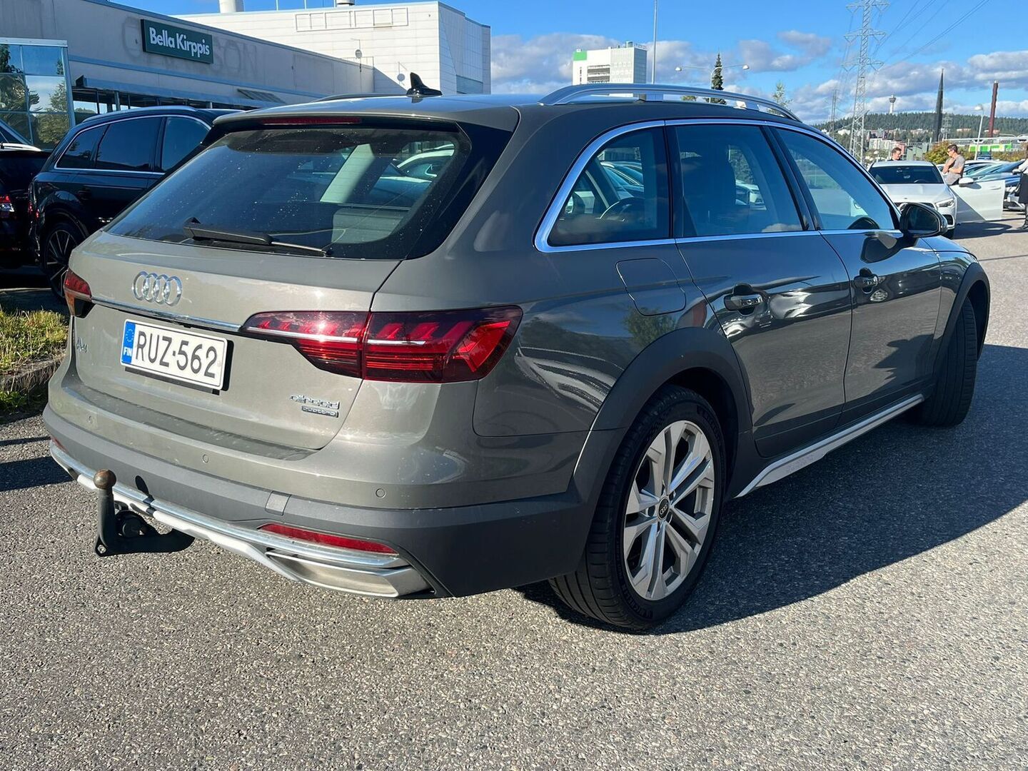 AUDI A4 allroad quattro 2023