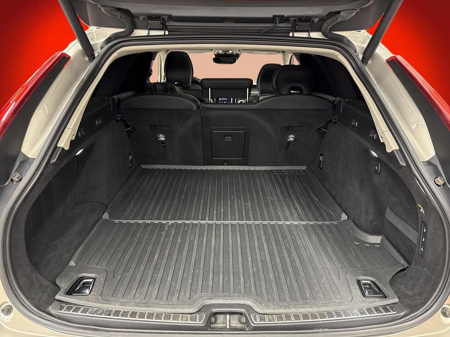 VOLVO V90 Cross Country 2019