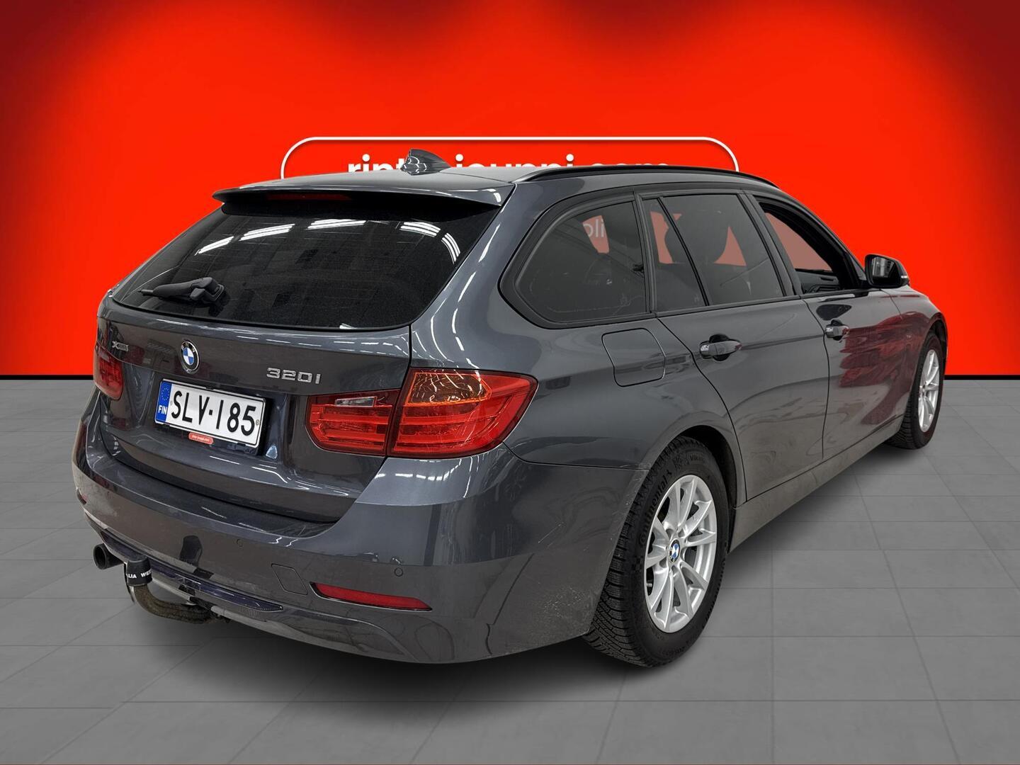 BMW 320 2015