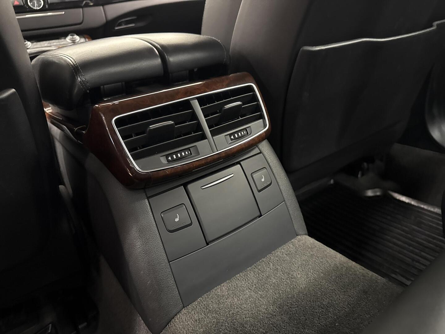 AUDI A8 2010