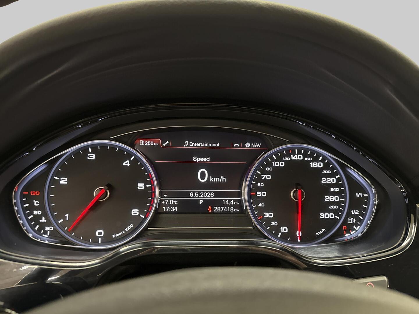 AUDI A8 2010