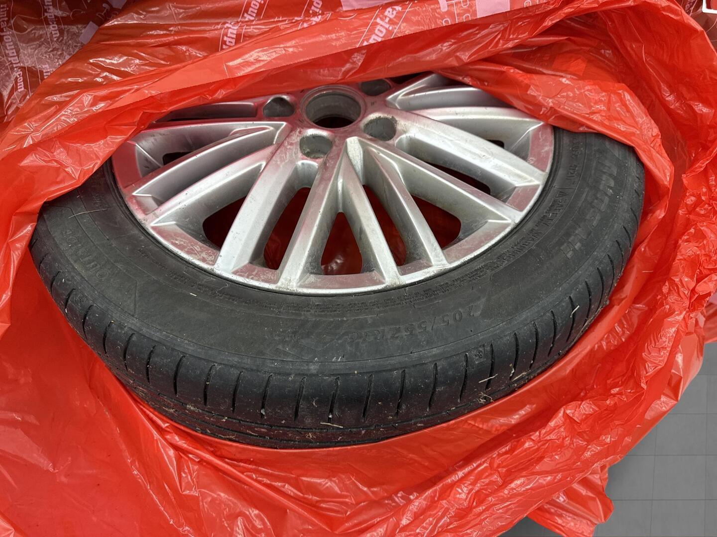 VOLKSWAGEN Caddy Maxi 2015