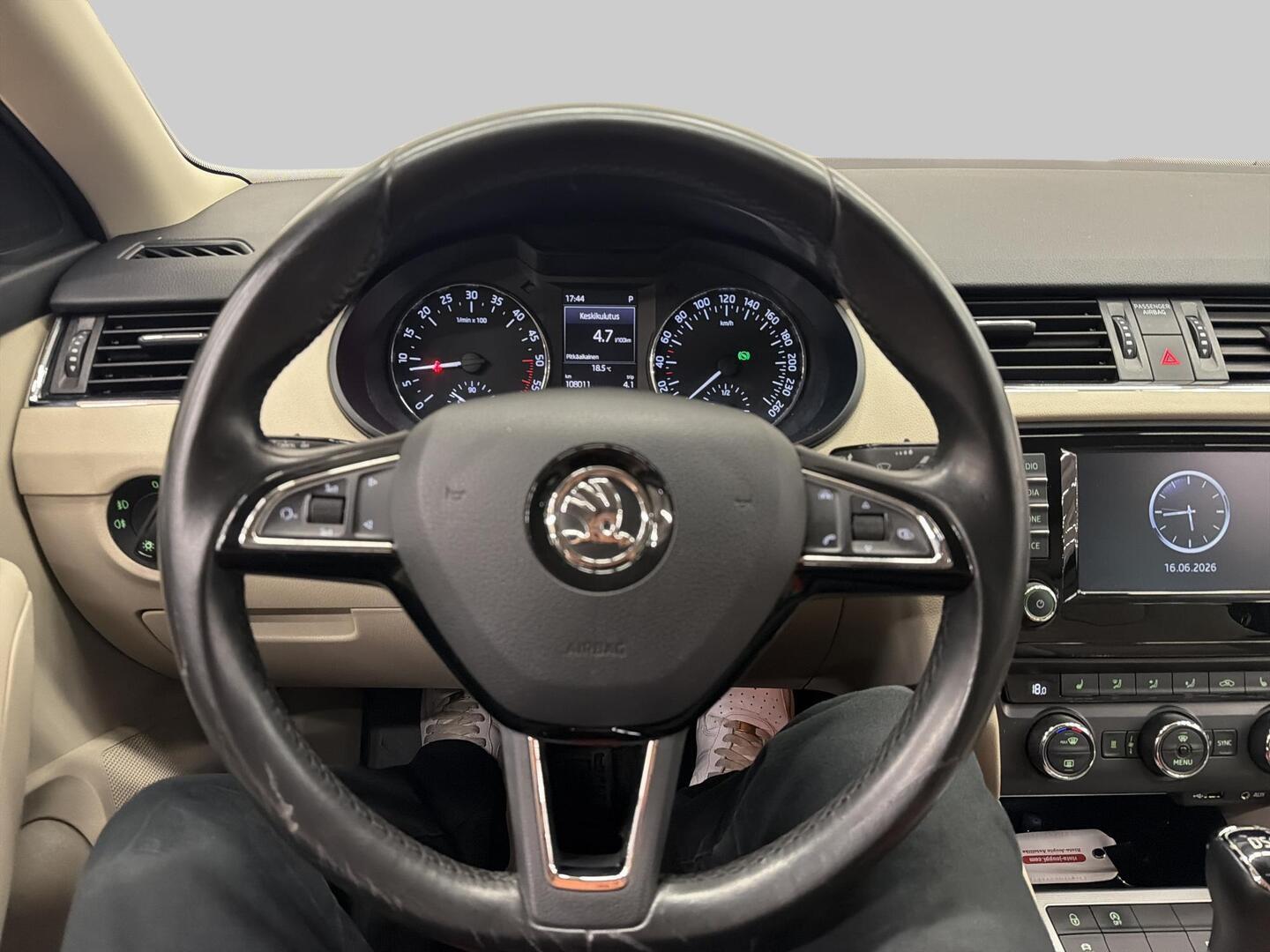 SKODA Octavia 2016