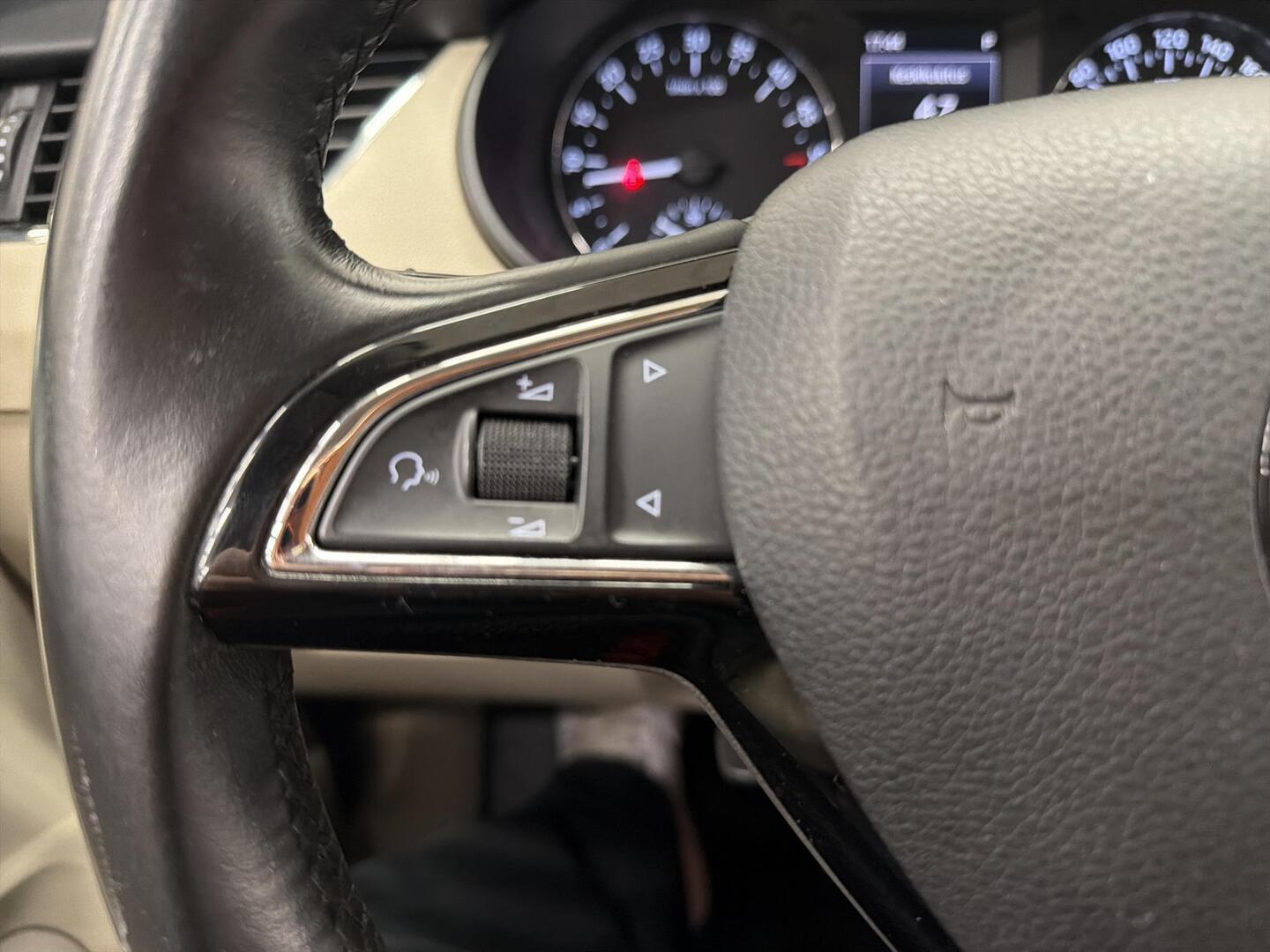 SKODA Octavia 2016