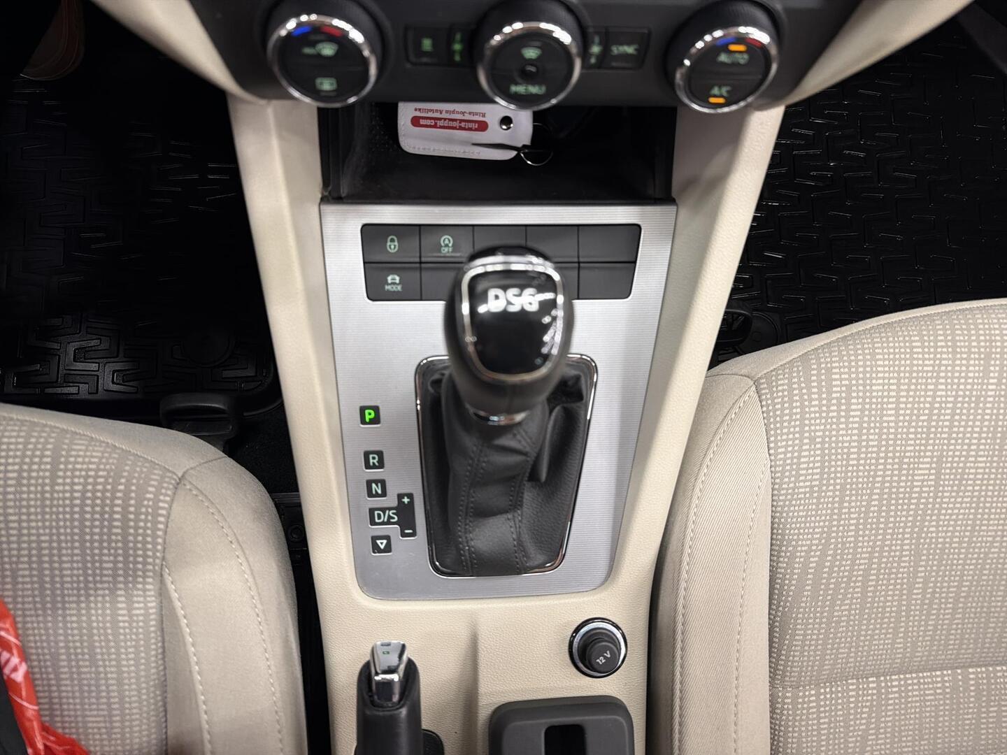 SKODA Octavia 2016