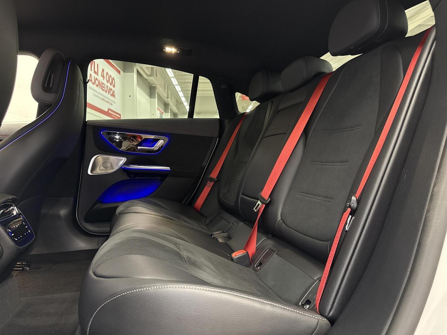 MERCEDES-BENZ EQE 2024