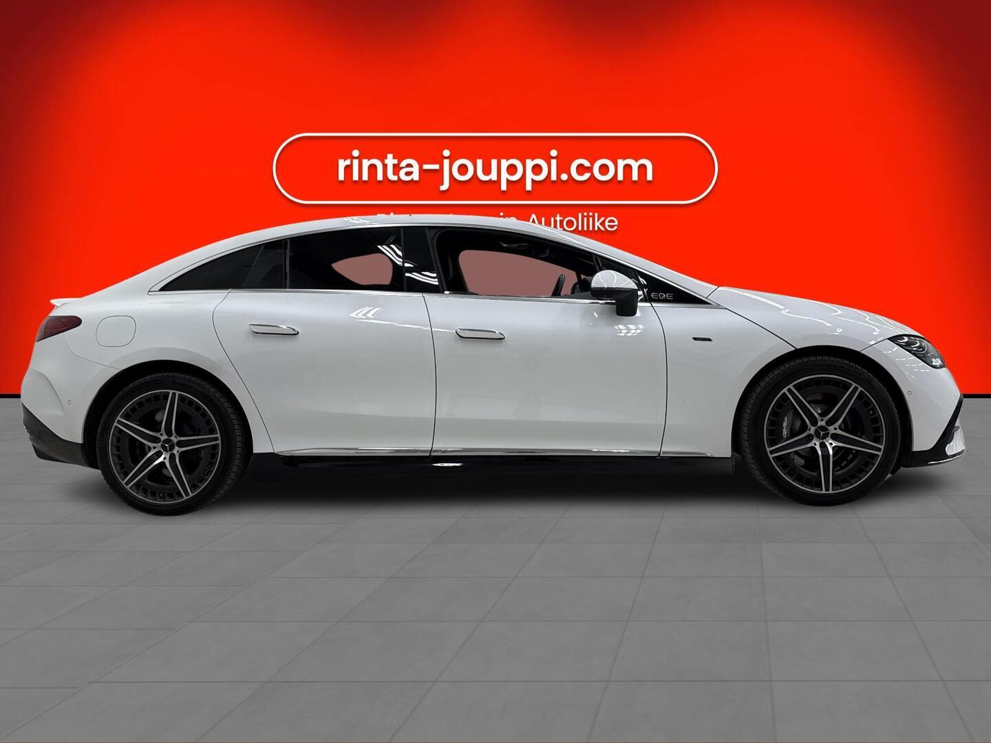 MERCEDES-BENZ EQE 2024