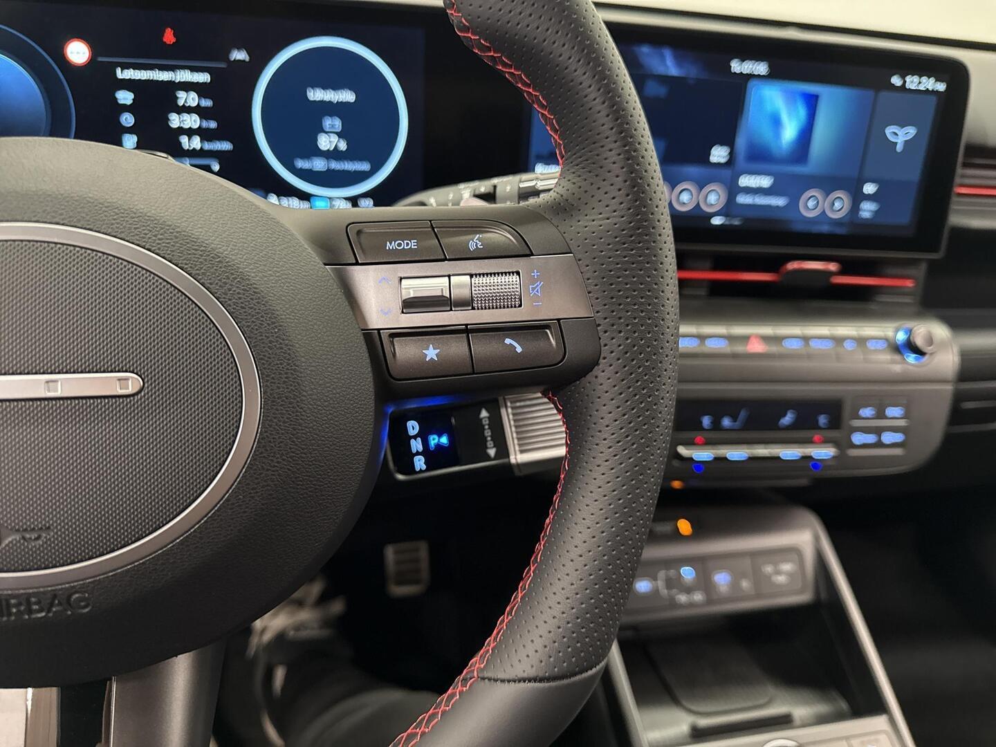 HYUNDAI KONA ELECTRIC 2025