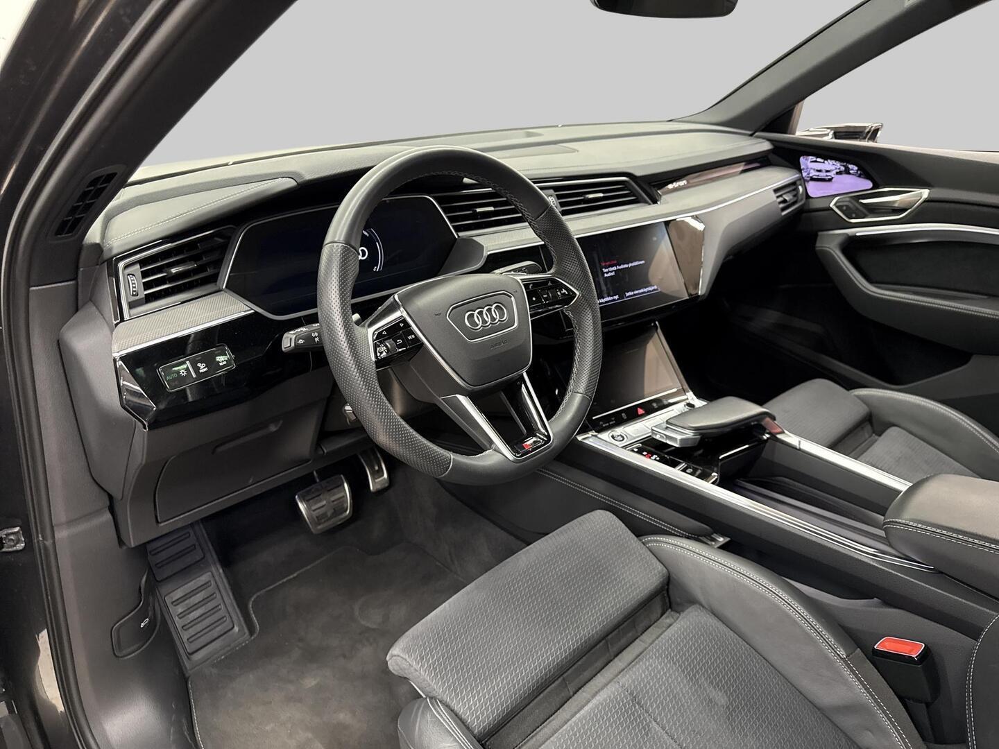 AUDI Q8 E-TRON 2023