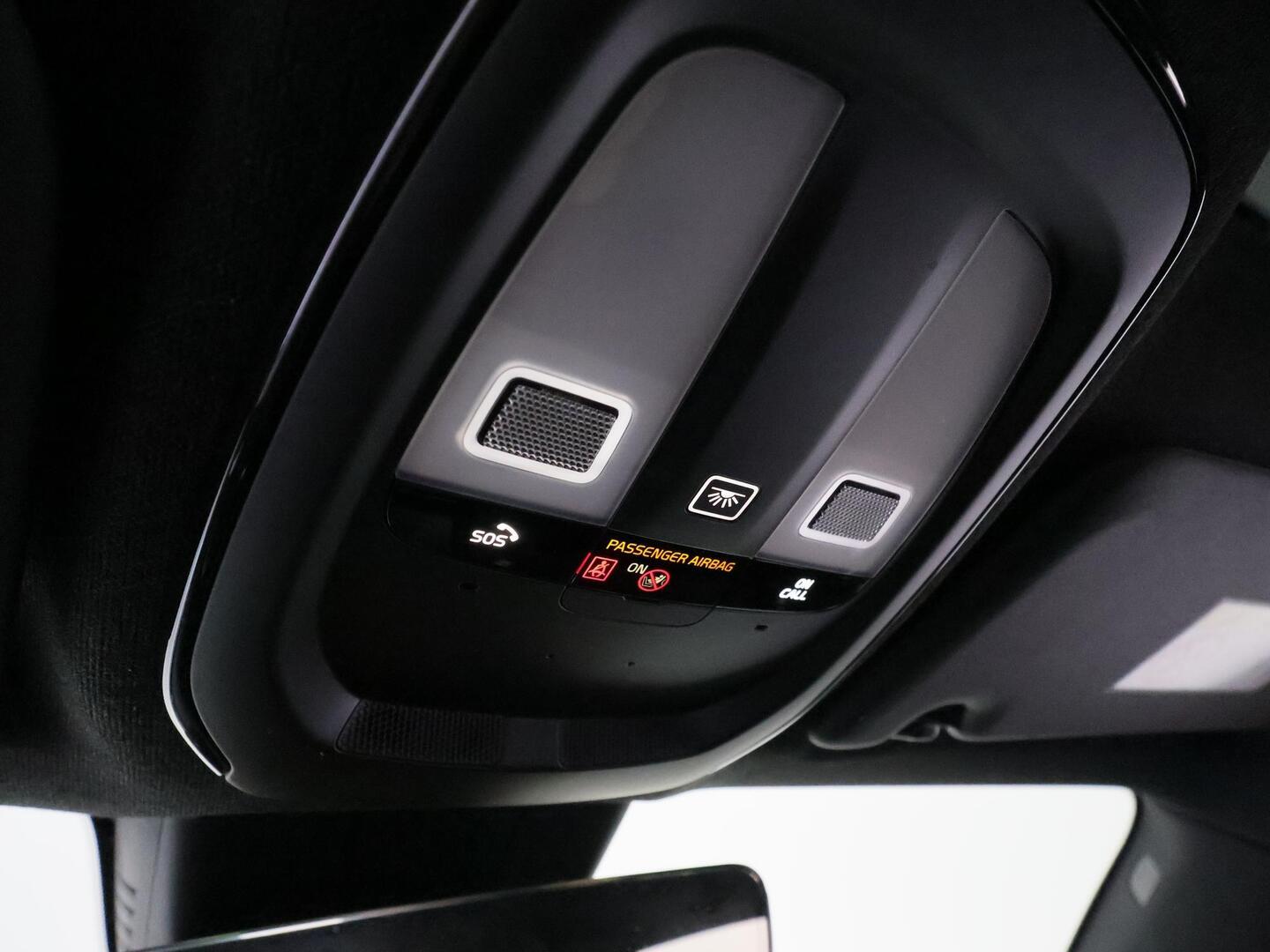 VOLVO C40 2022