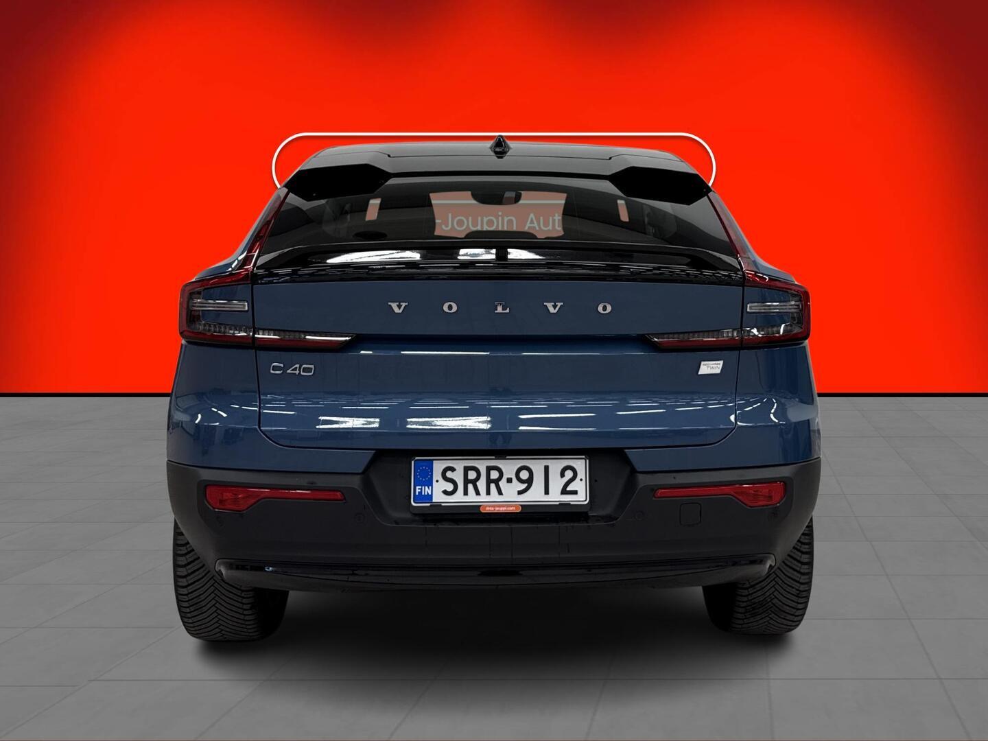 VOLVO C40 2022