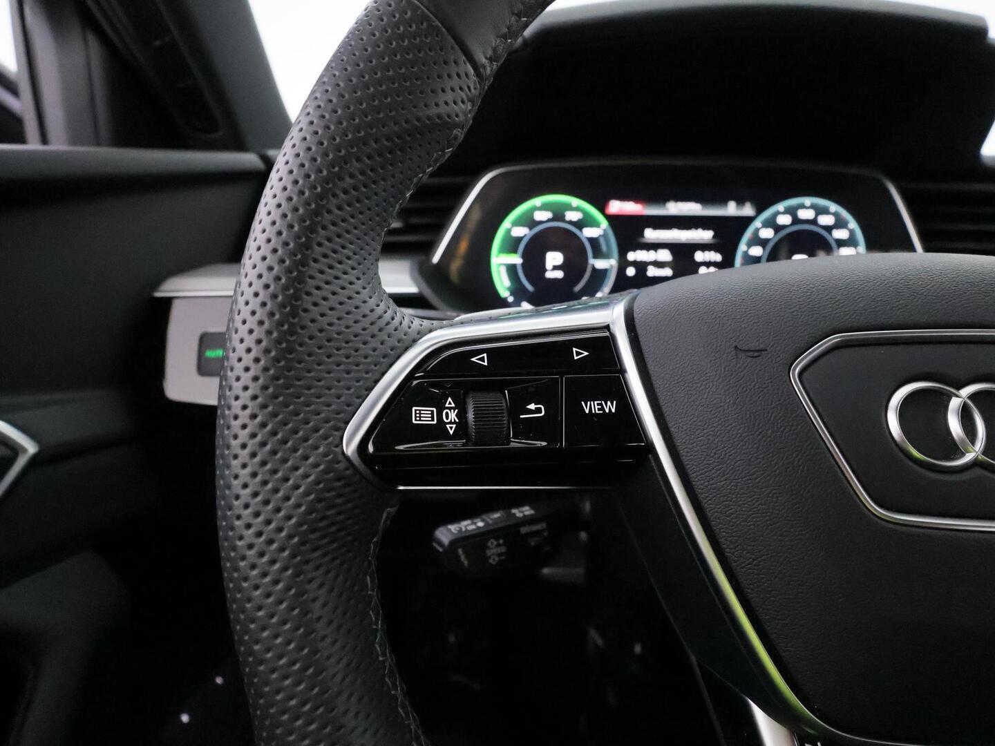 AUDI E-TRON 2023