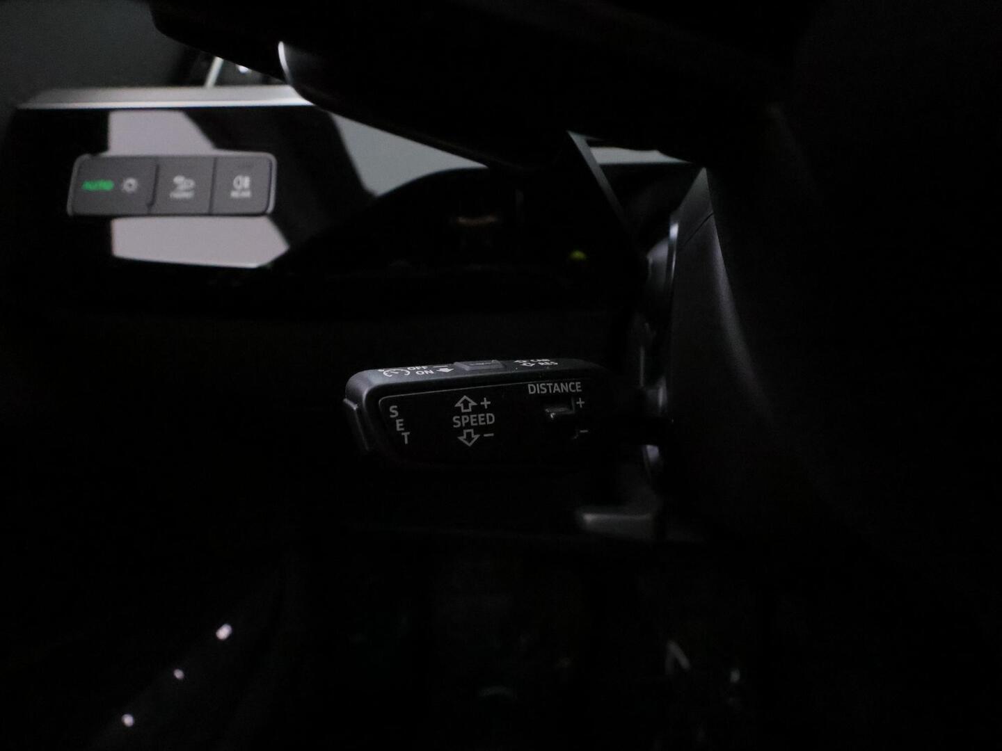 AUDI E-TRON 2023