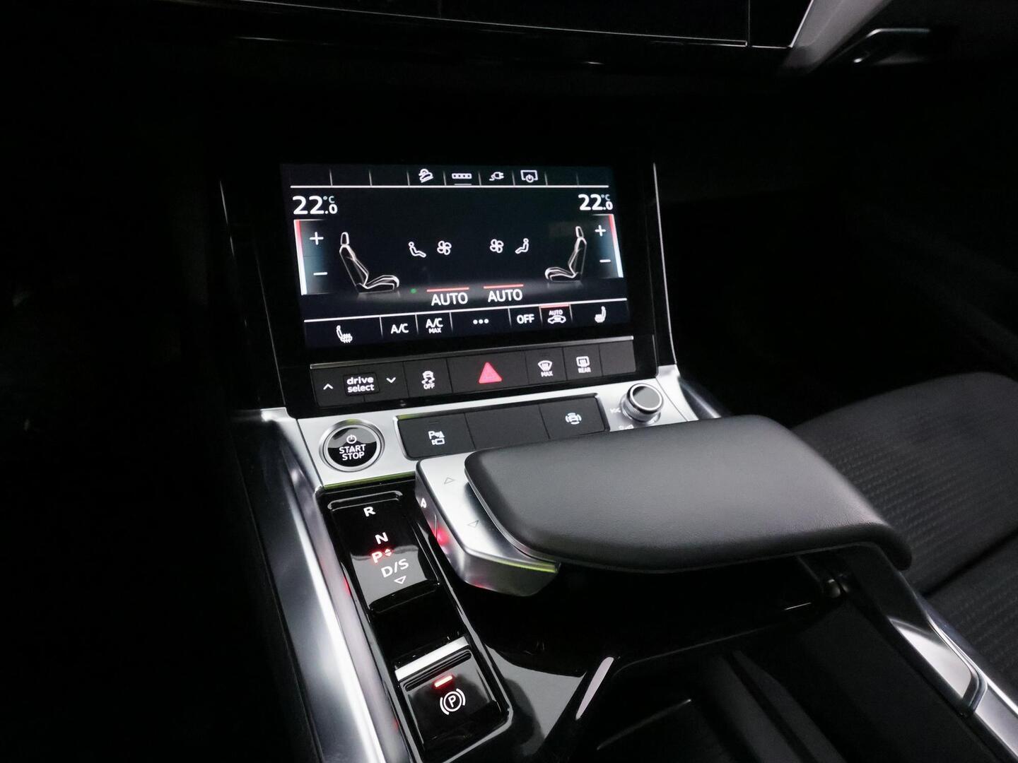 AUDI E-TRON 2023